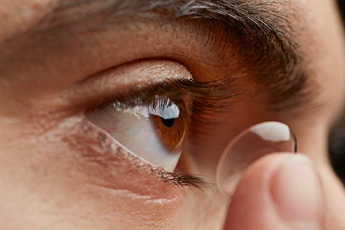 Tips For Dry Eyes And Contact Lenses