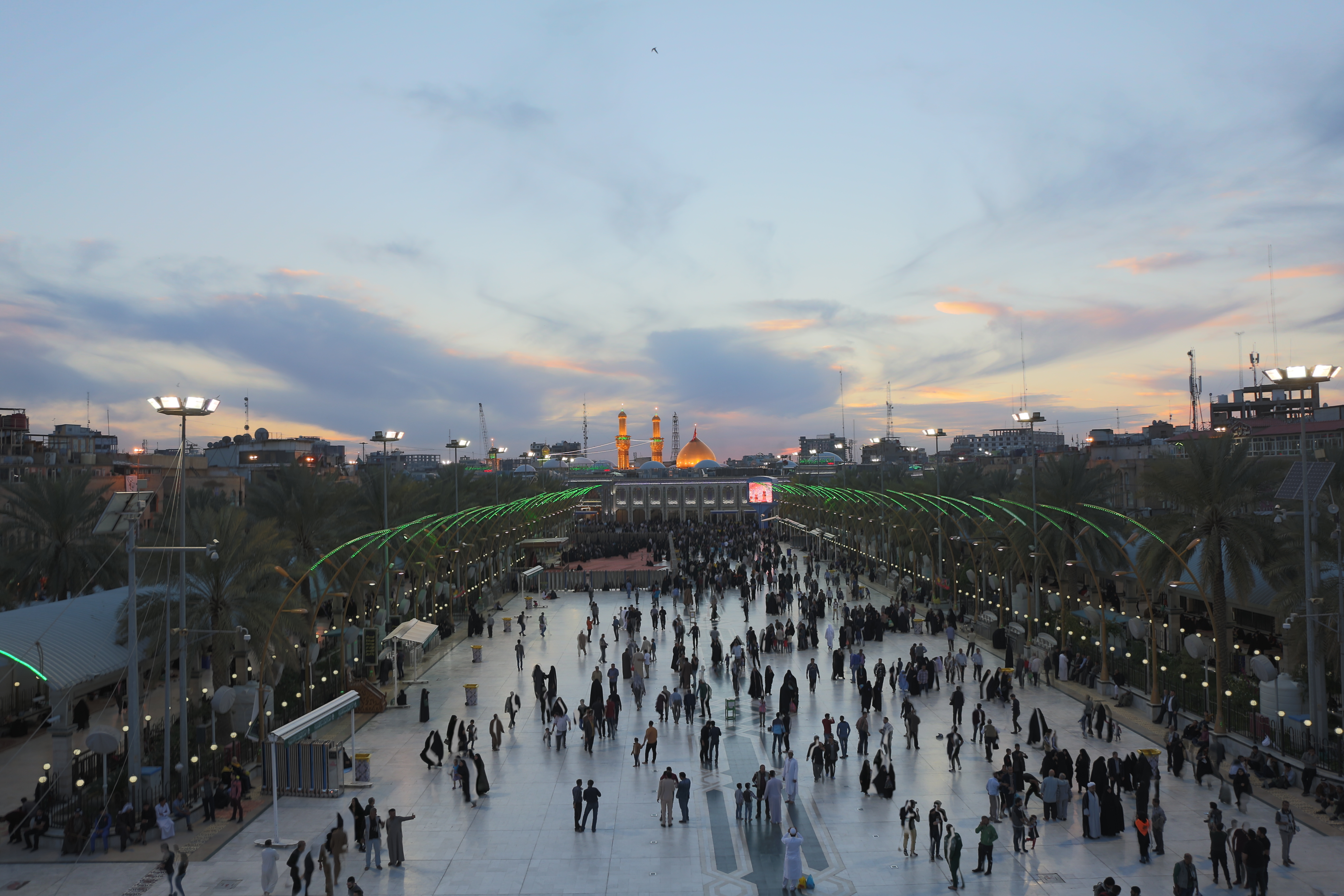بين الحرمين الشريفين