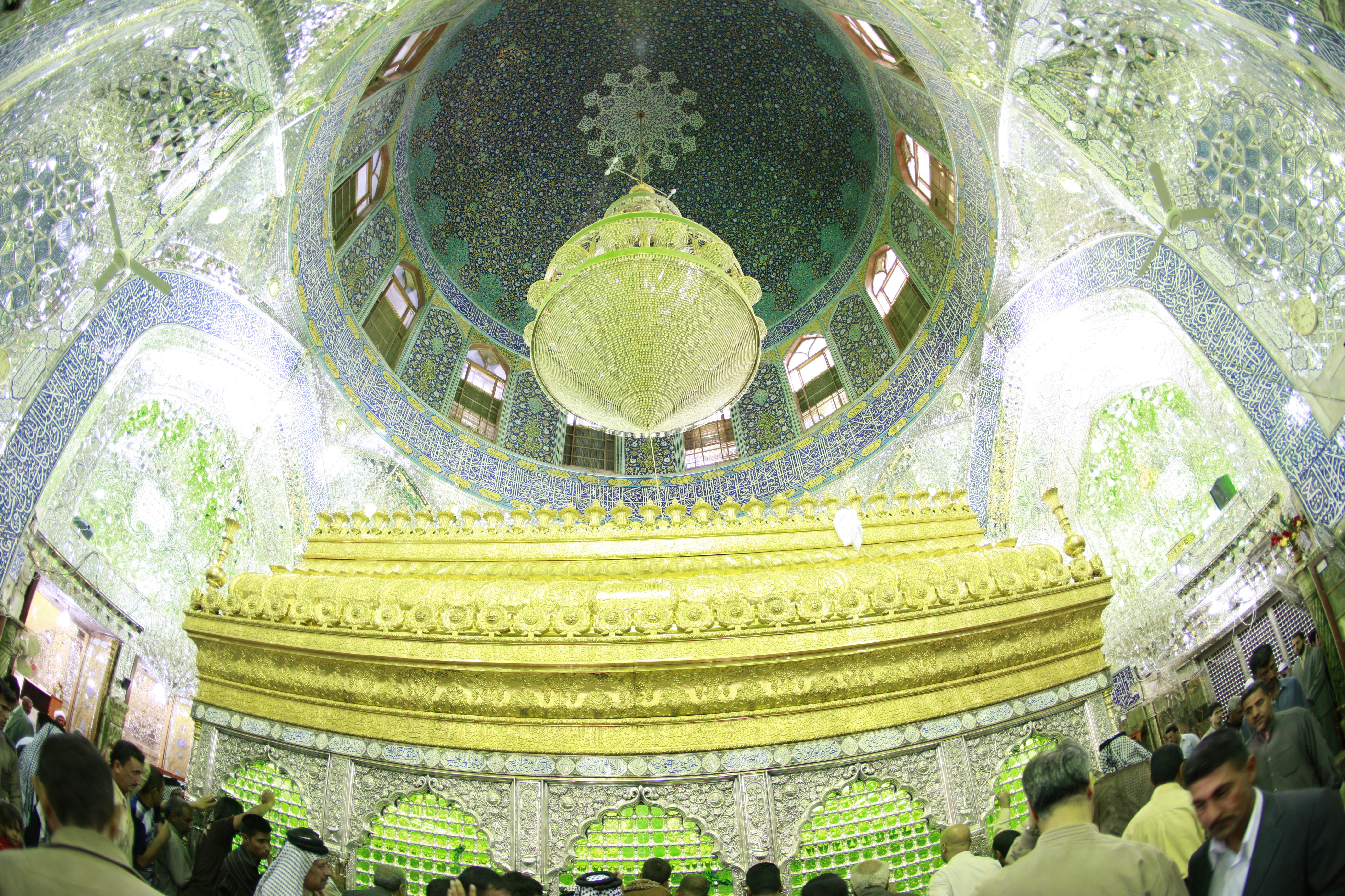 ضريح حرم الإمام علي (عليه السلام)