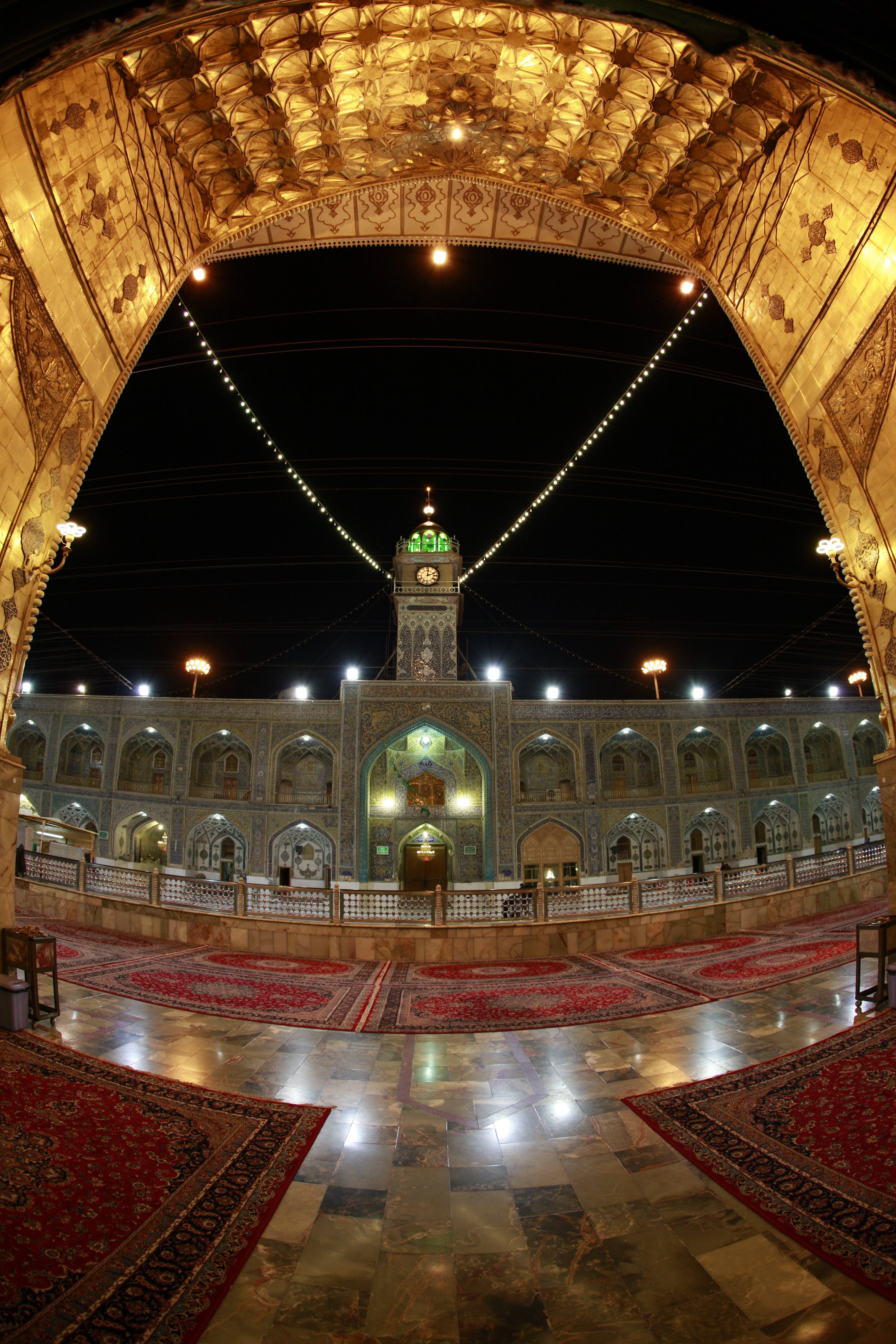 ساعة حرم الإمام علي (عليه السلام)