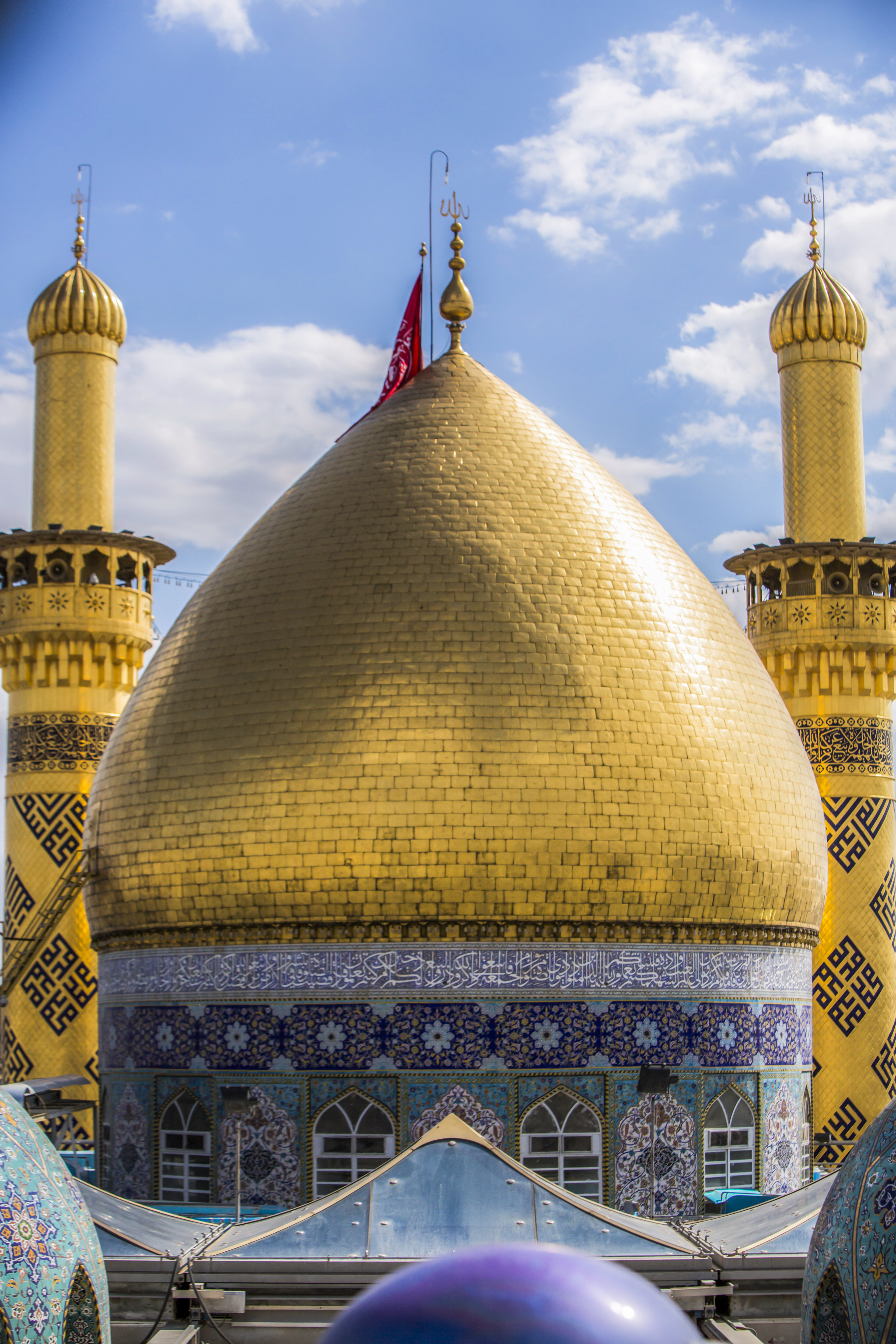 منائر وقبة الامام العباس (عليه السلام)