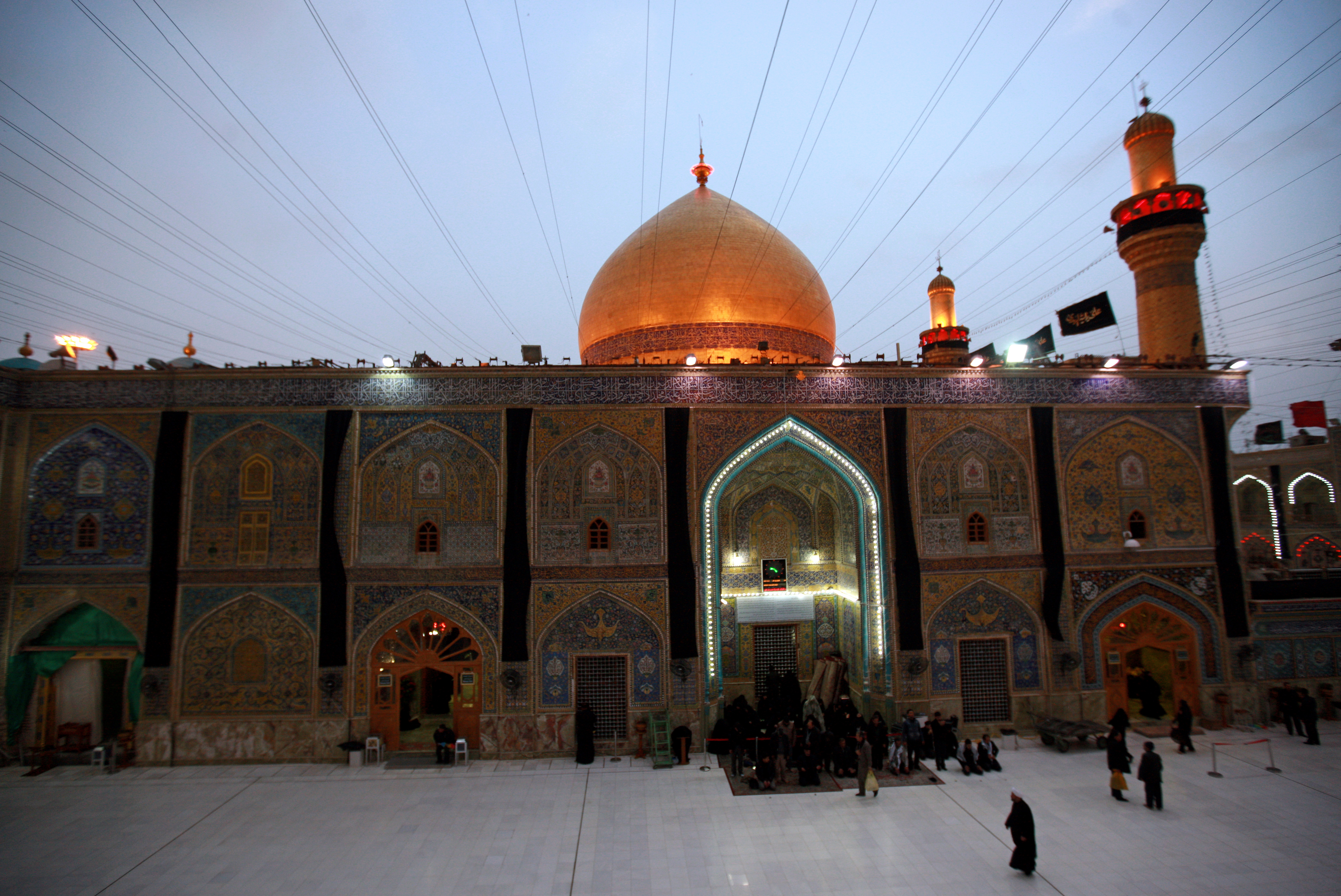 مرقد الامام علي (عليه السلام))