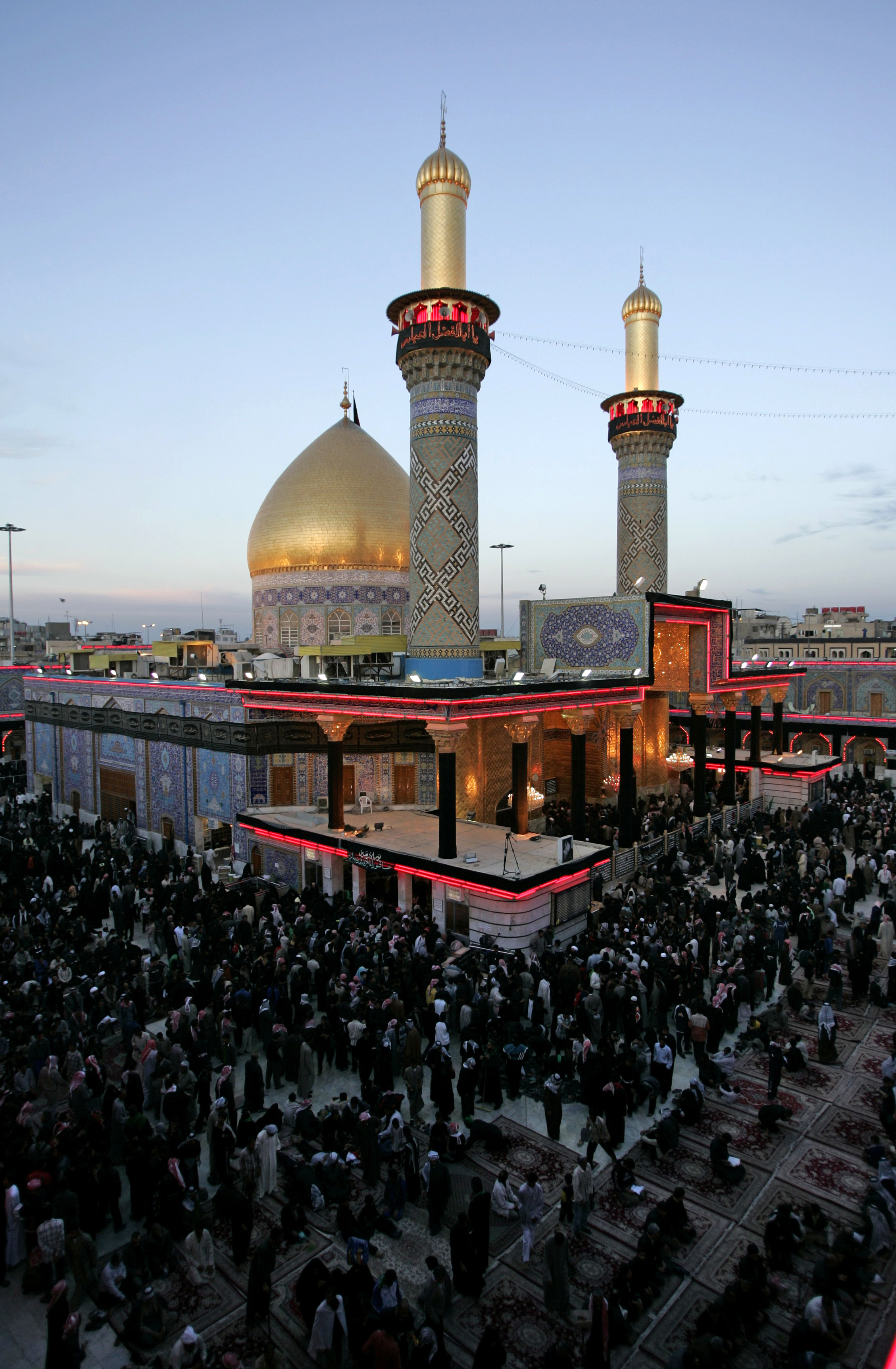 مرقد الامام العباس (عليه السلام))