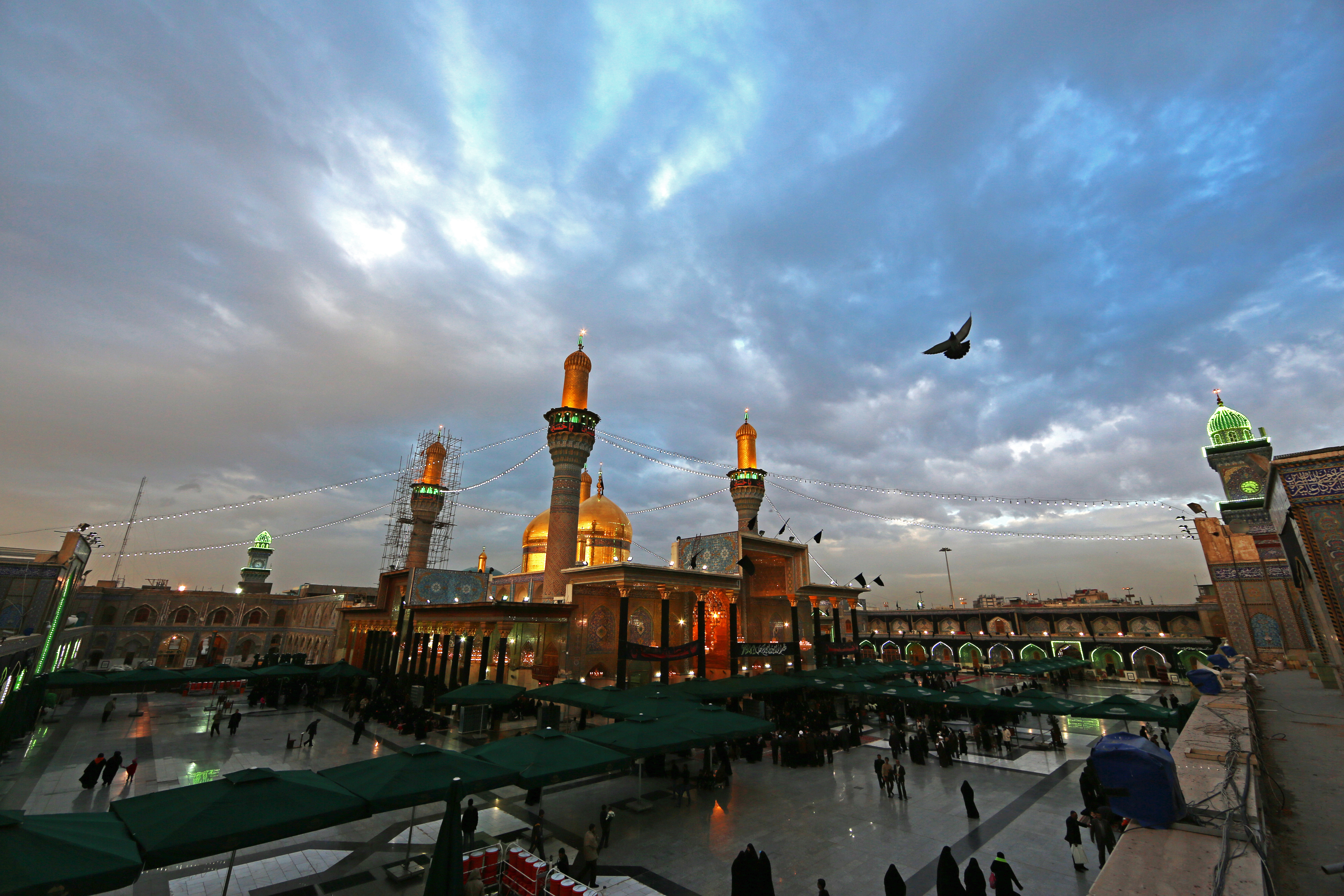 مرقد الاماميين الكاظمين (عليهم السلام)
