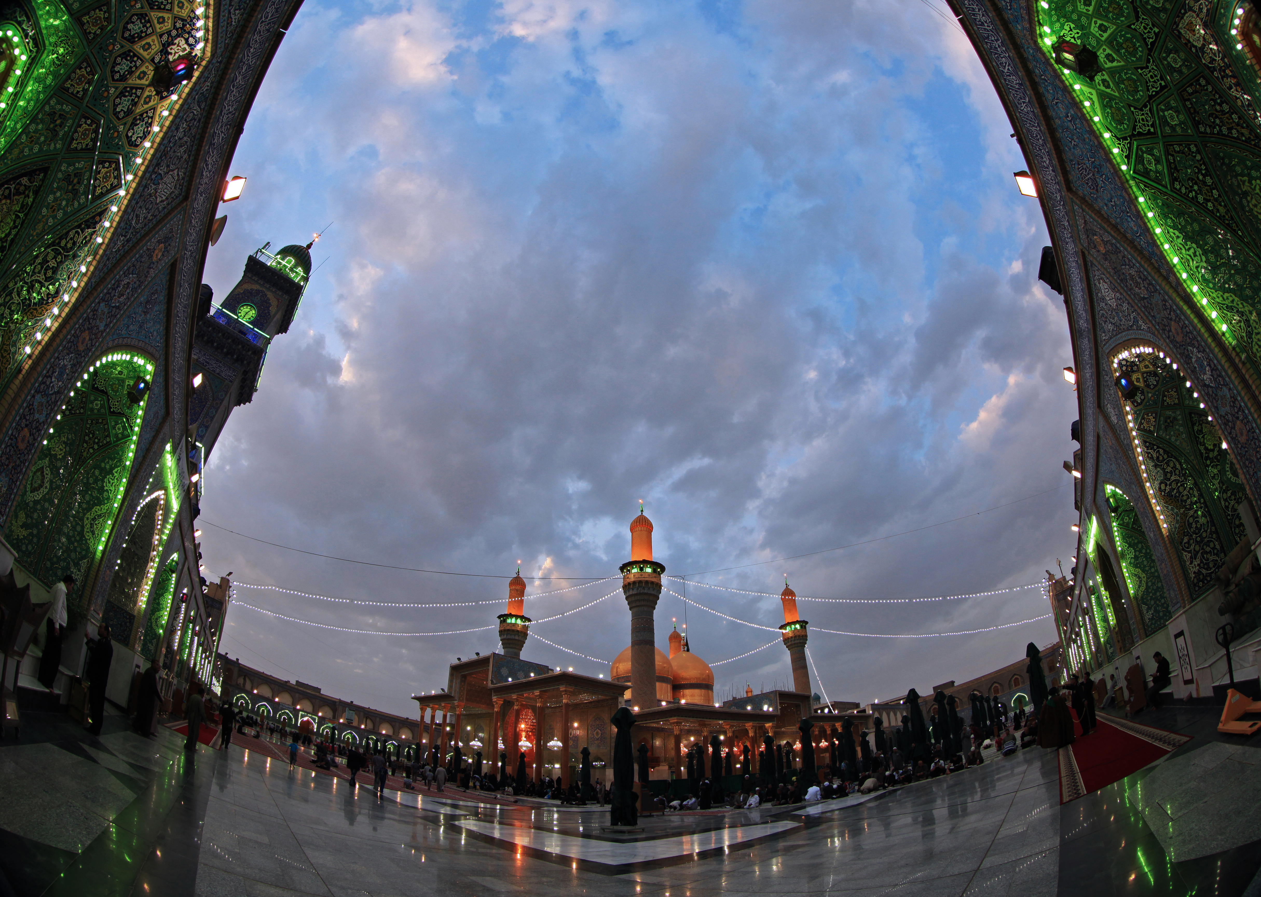 مرقد  االاماميين الكاظمين (عليهم السلام)