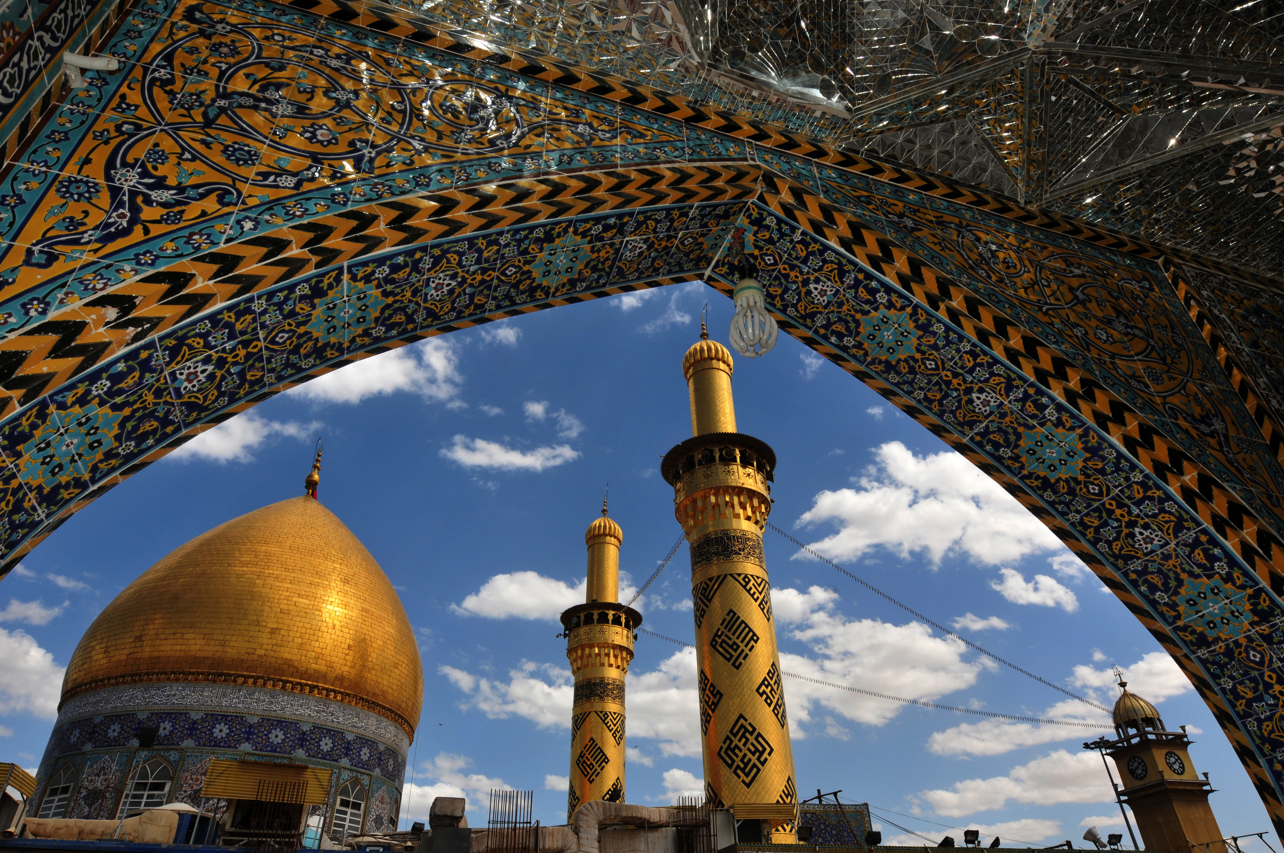مرقد الامام العباس (عليه السلام))