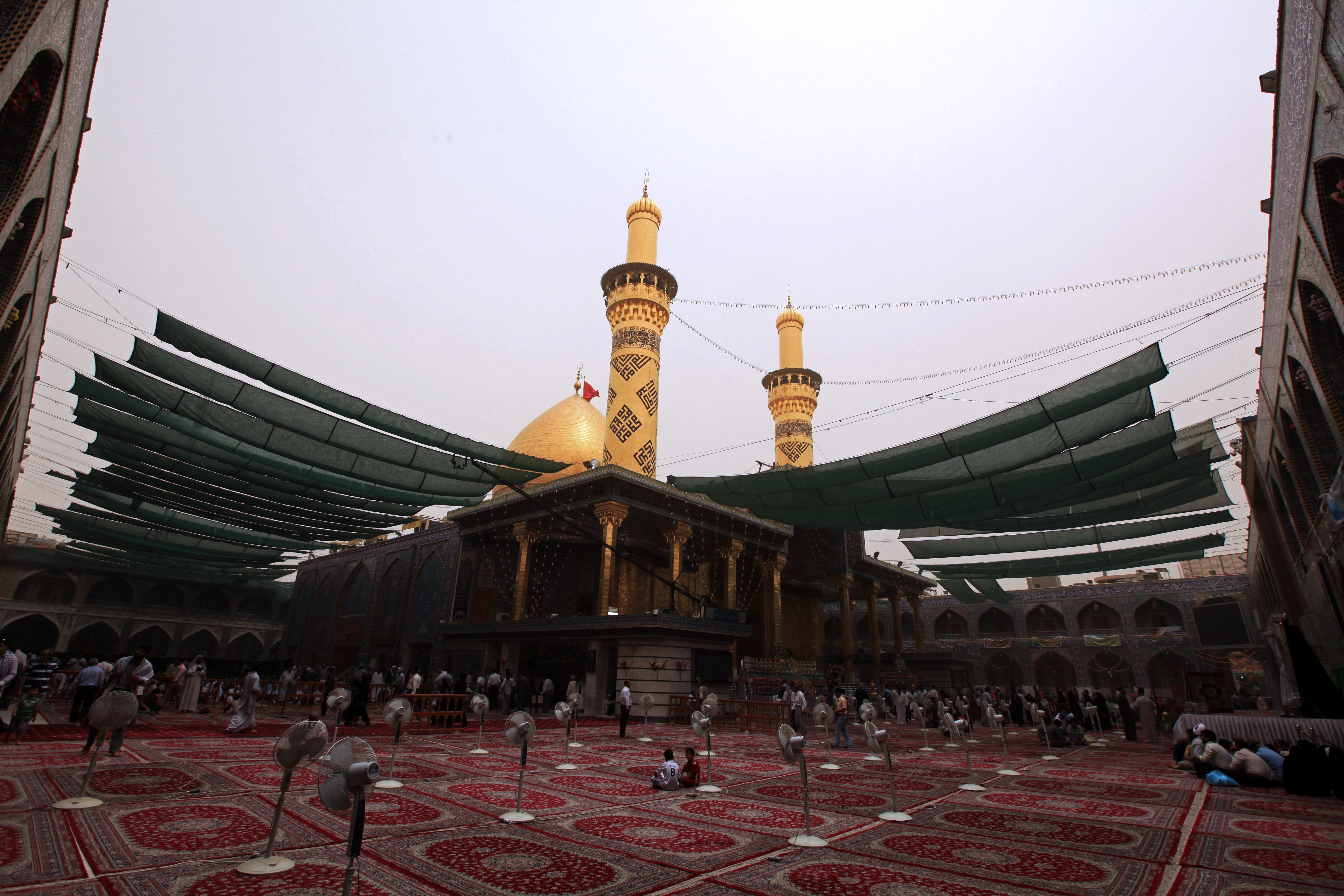 مرقد الامام العباس (عليه السلام))