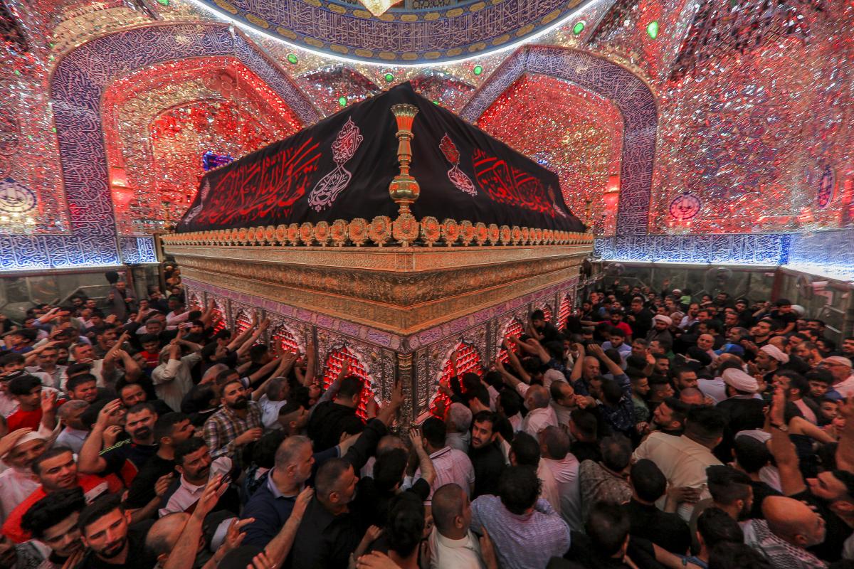 ضريح  الامام علي (عليه السلام))