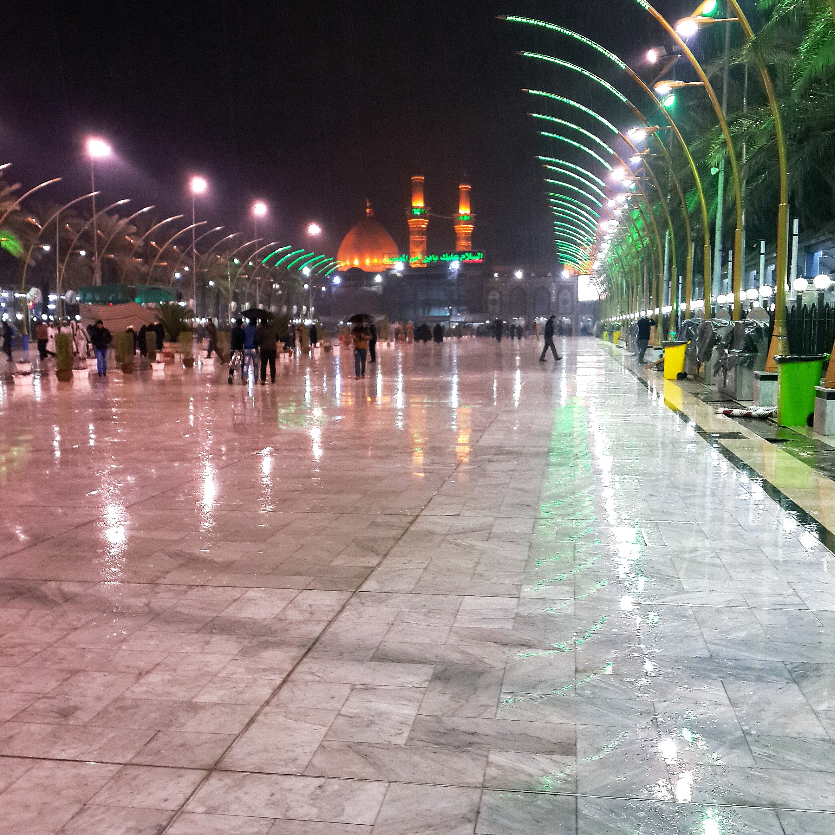 بين  الحرمين الشريفين