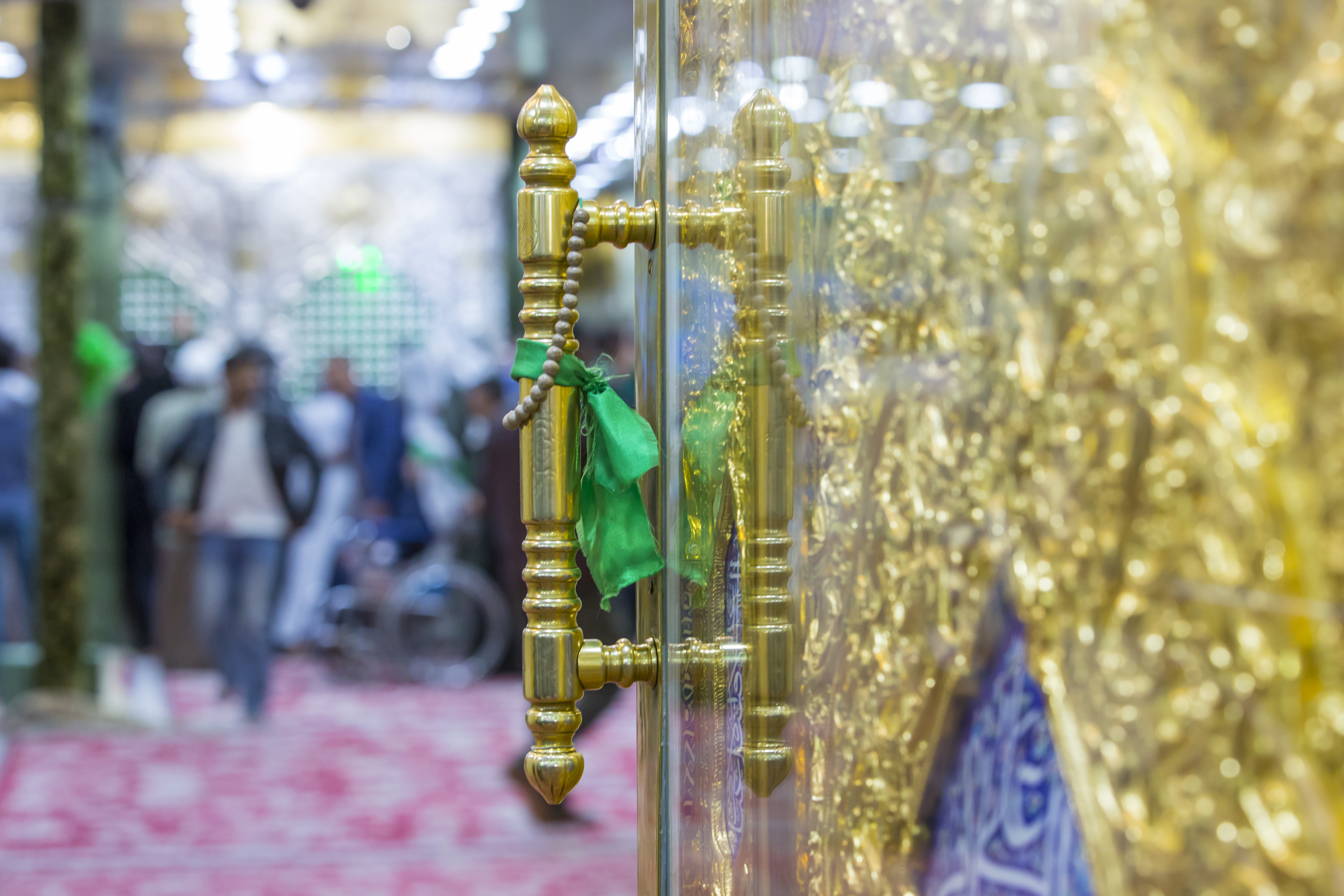 ضريح الإمام الحسين (عليه السلام)