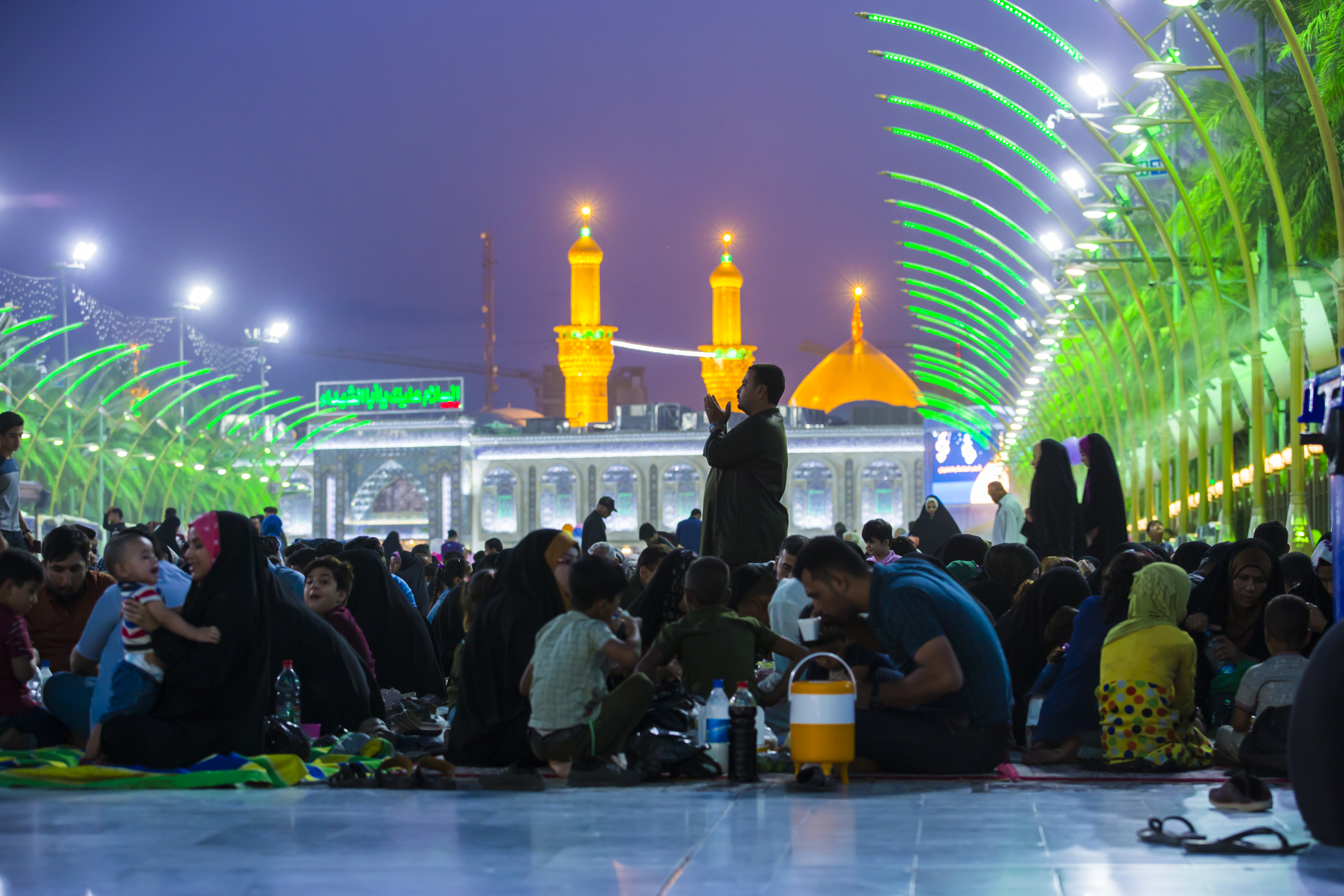 بين الحرمين الشريفين
