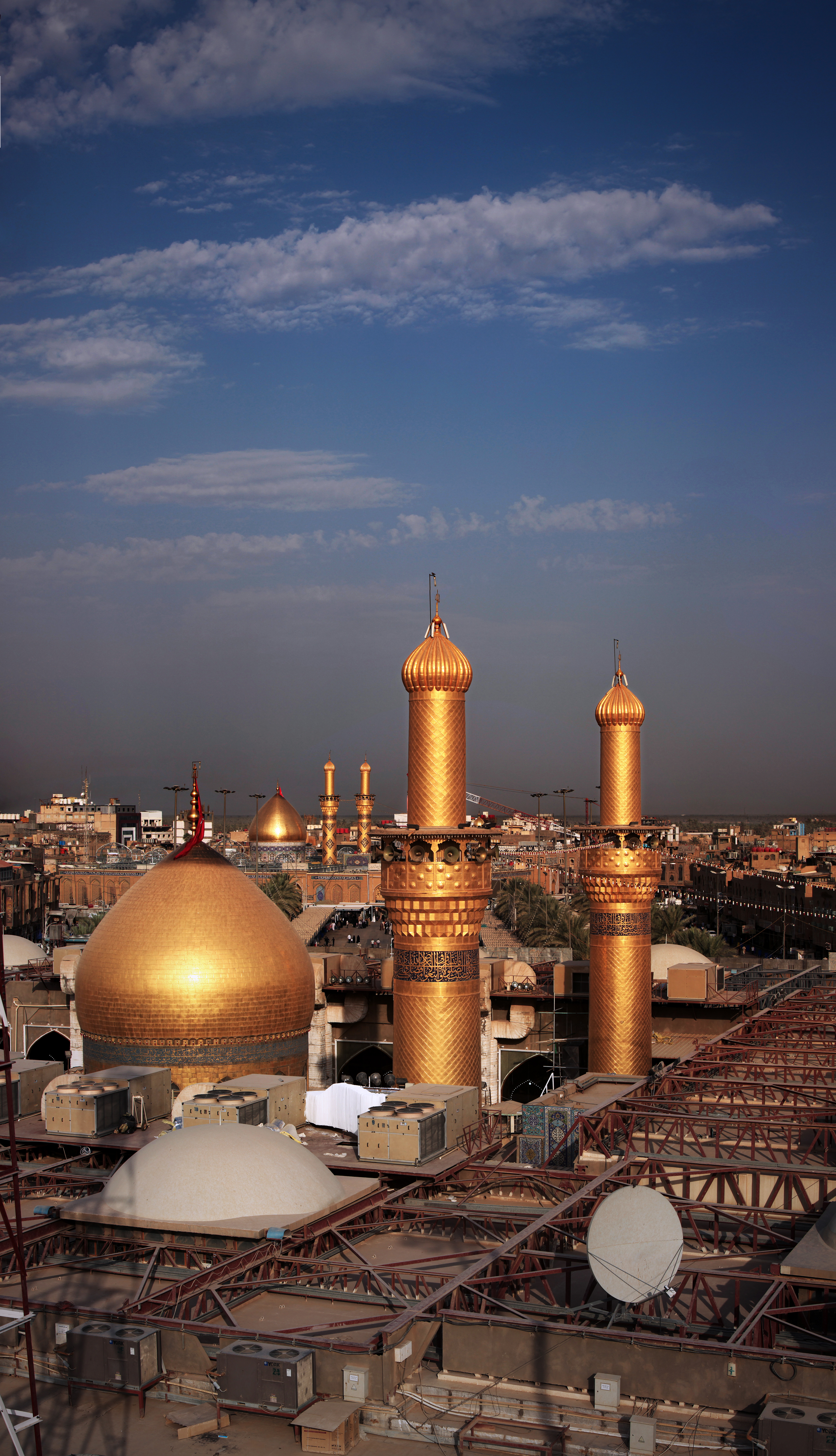 مرقد الامام الحسين (عليه السلام)