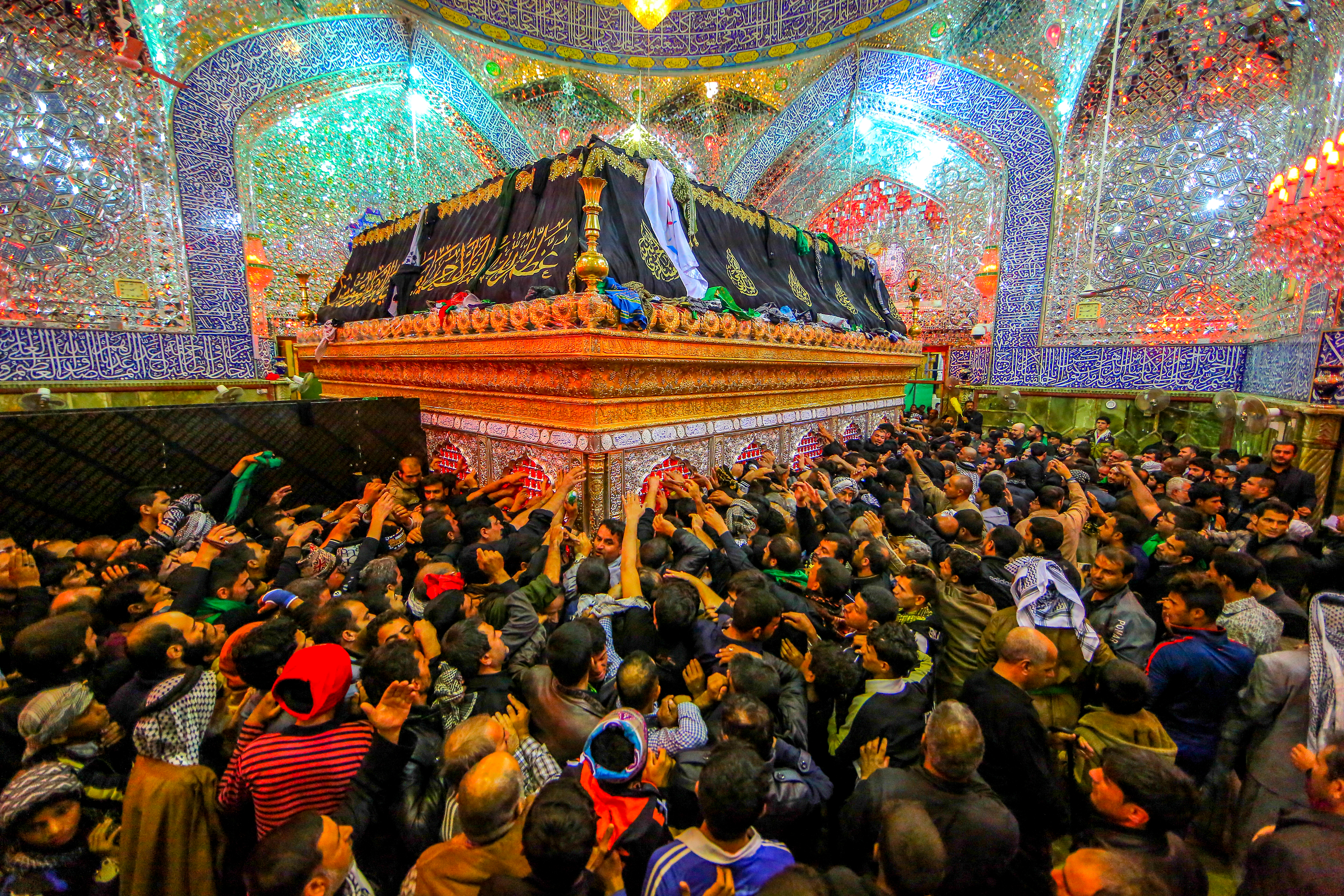 ضريح الامام علي (عليه السلام)