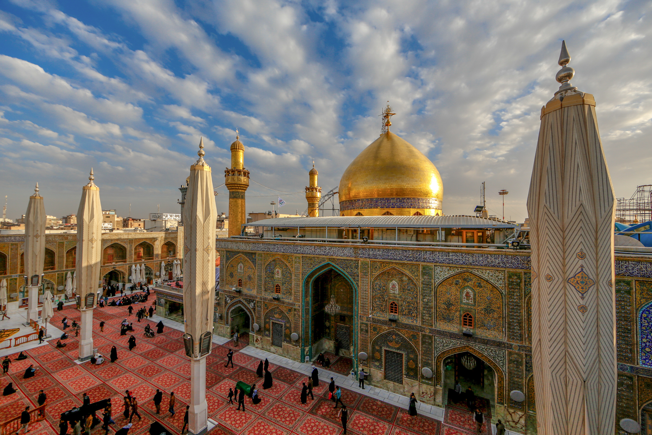 مرقد الامام علي (عليه السلام))