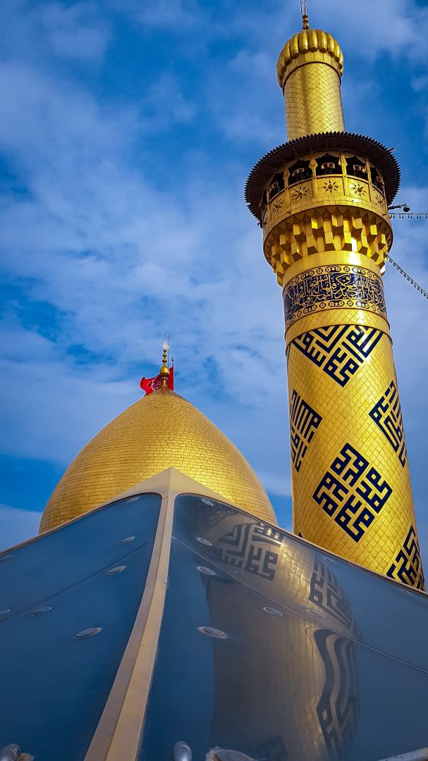 منائر  وقبة ابي الفضل العباس (عليه السلام)