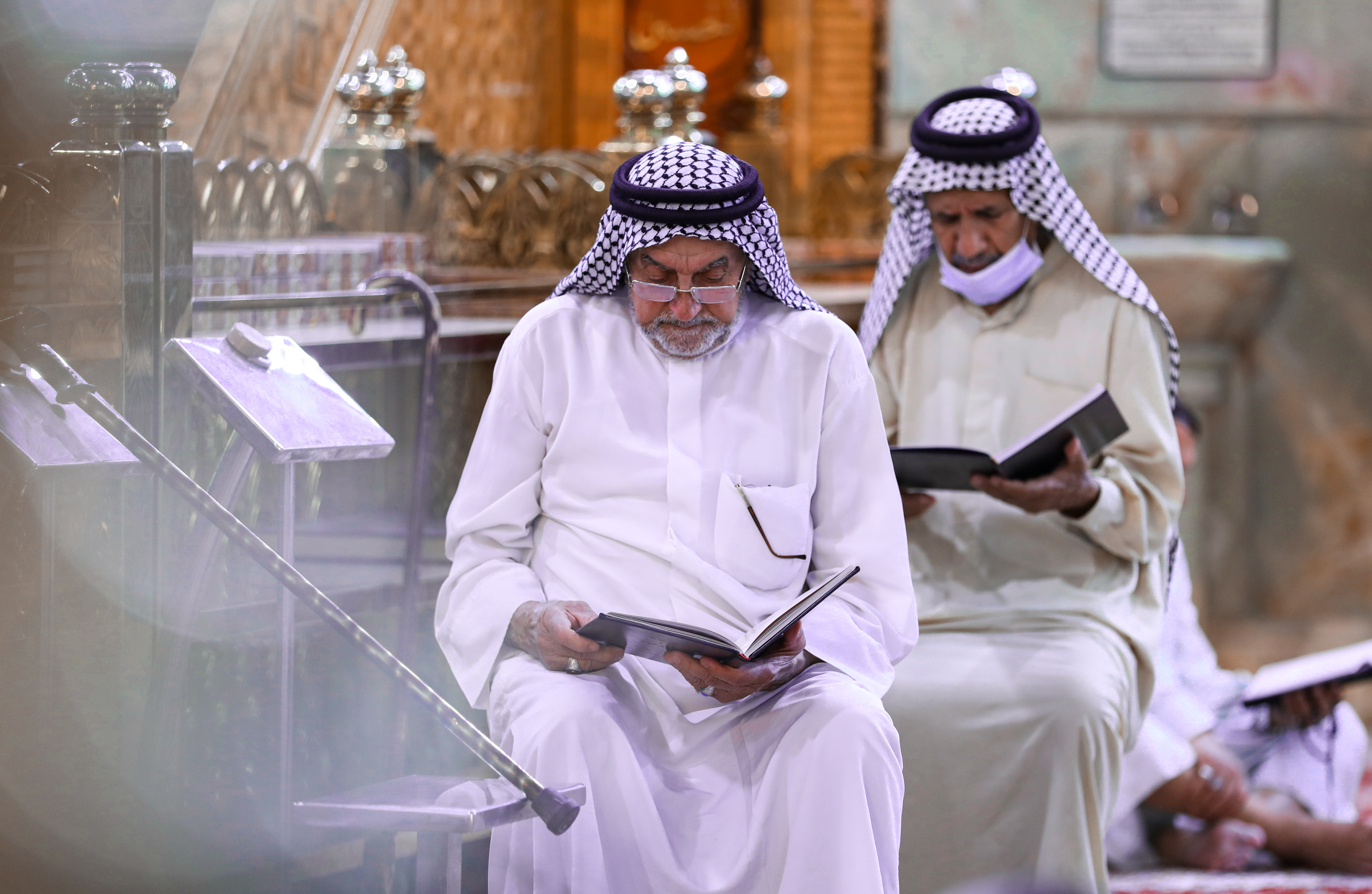 دعاء داخل الصحن الحسيني
