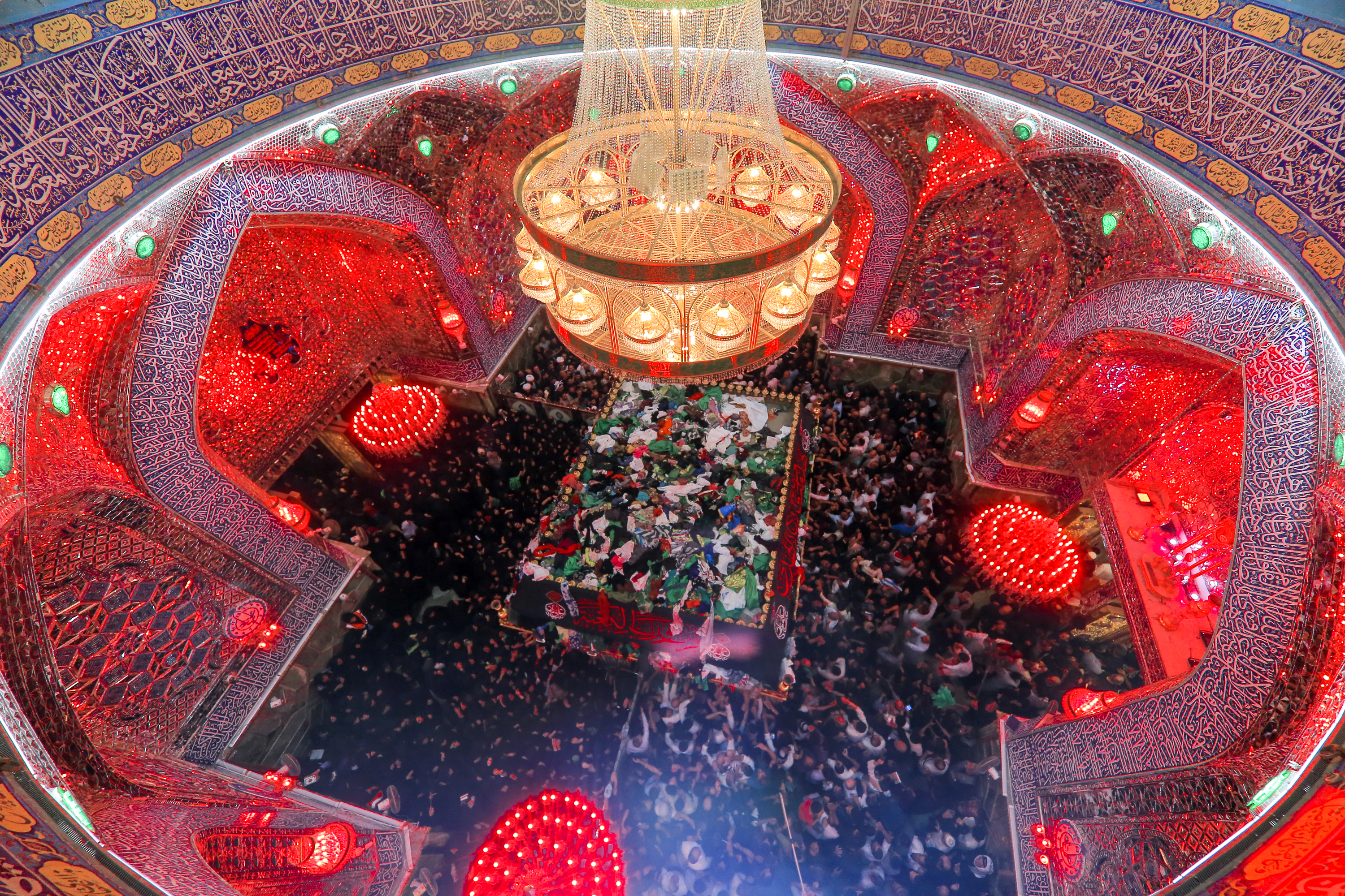 ضريح الامام علي (عليه السلام)