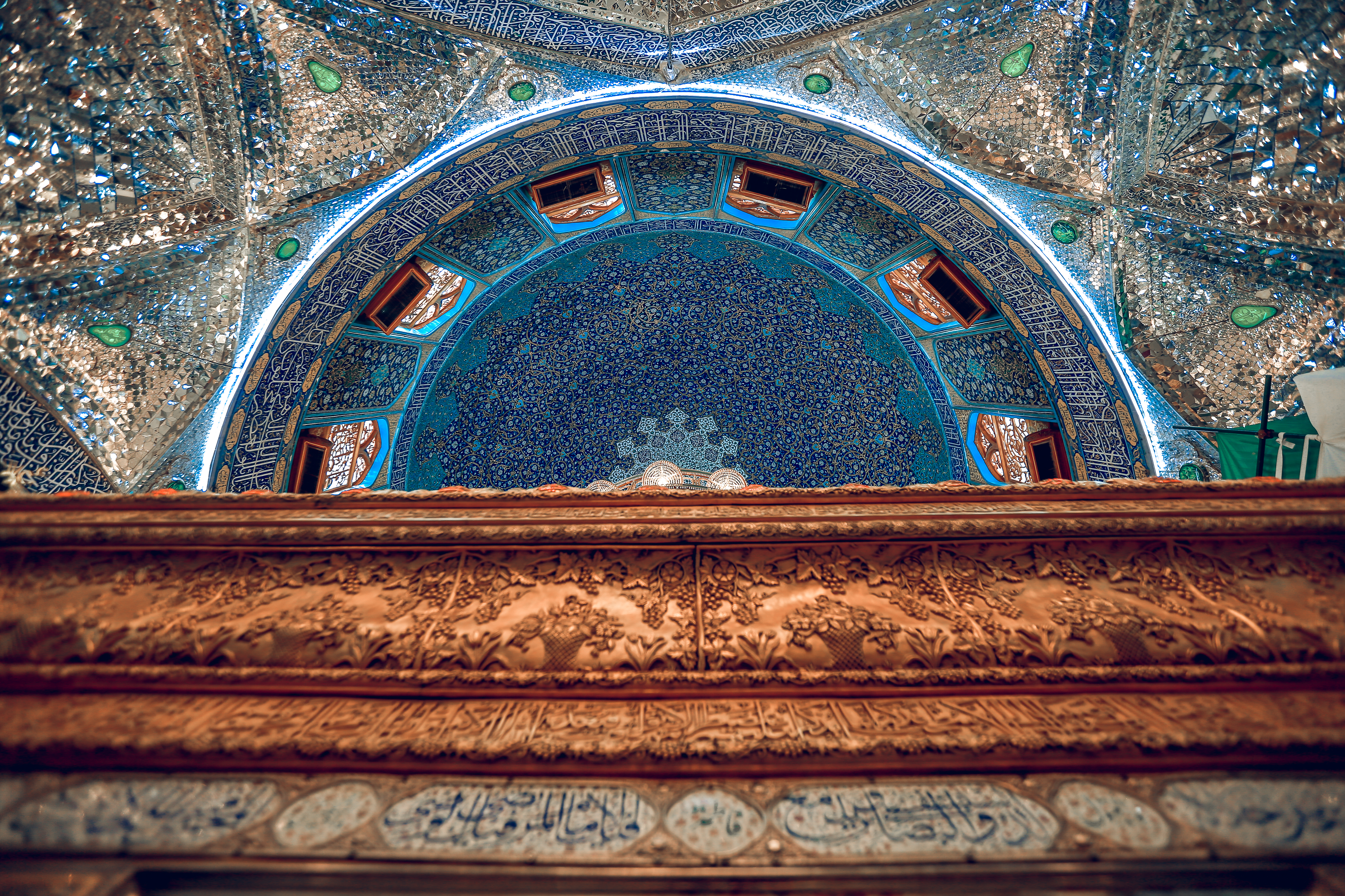 ضريح الامام علي (عليه السلام)