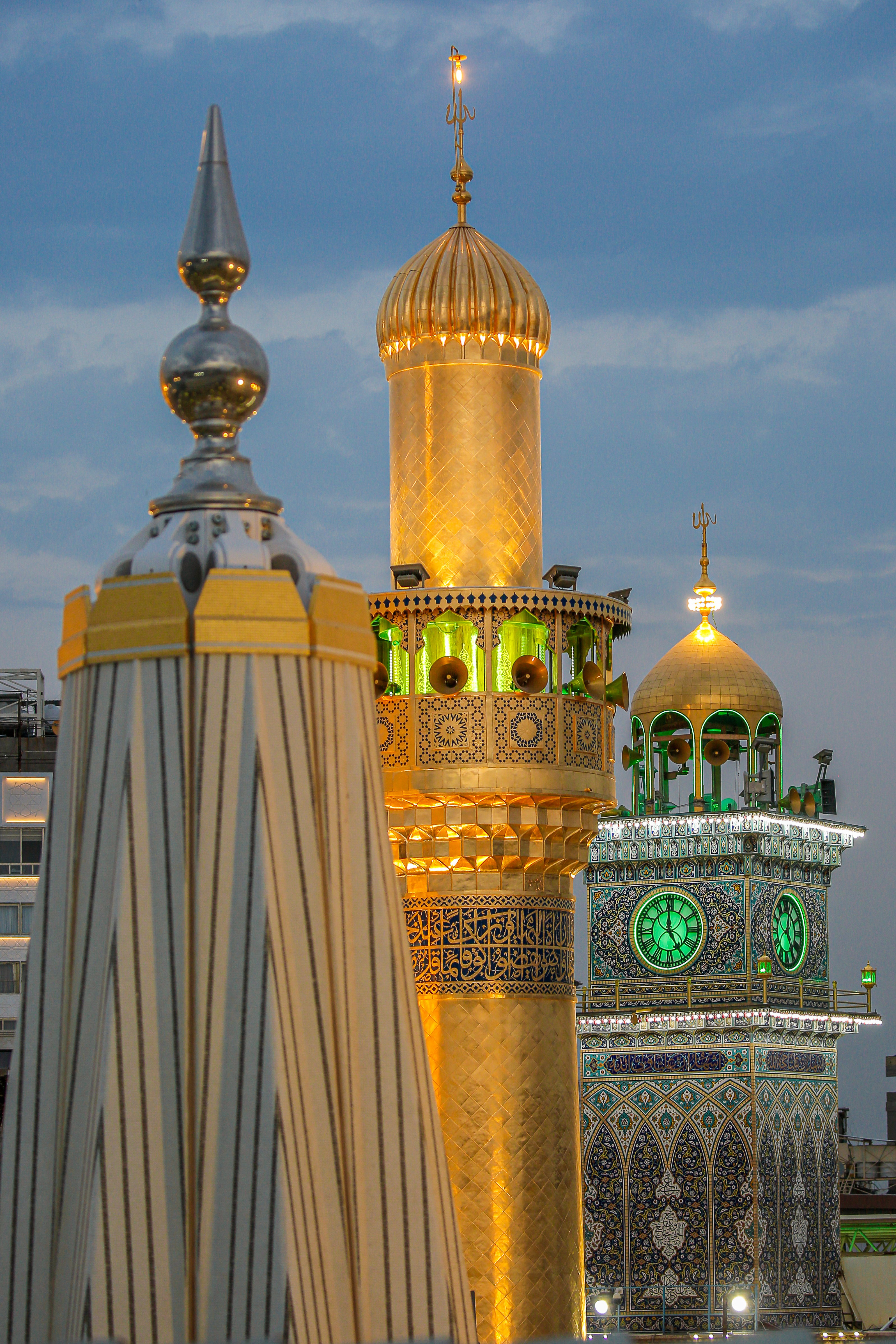 منائر  حرم الامام علي  (عليه السلام)