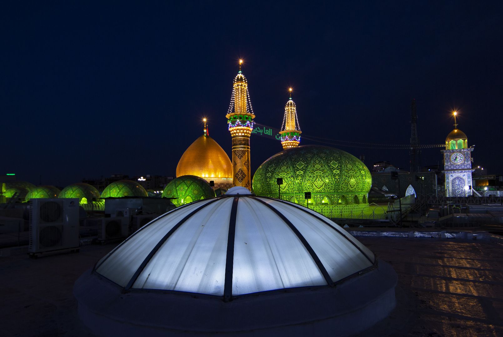 منائر  وقبة ابي الفضل العباس (عليه السلام)