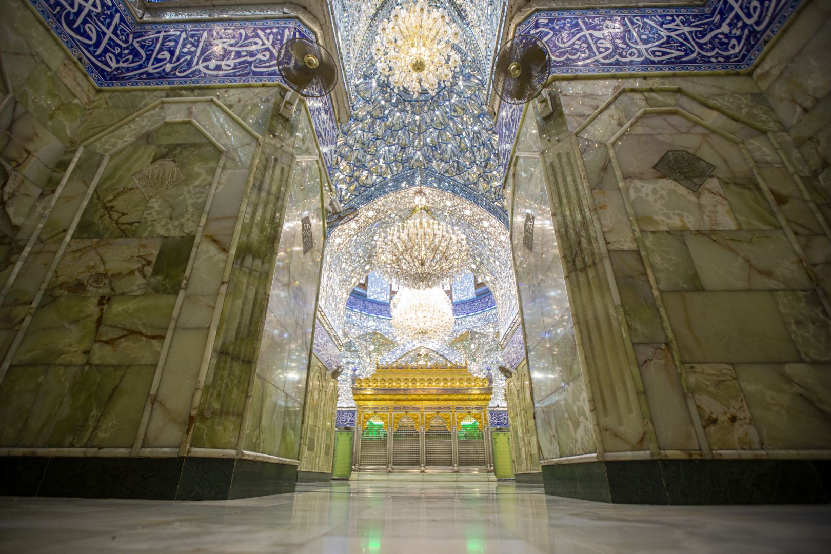 ضريح الامام العباس (عليه السلام)