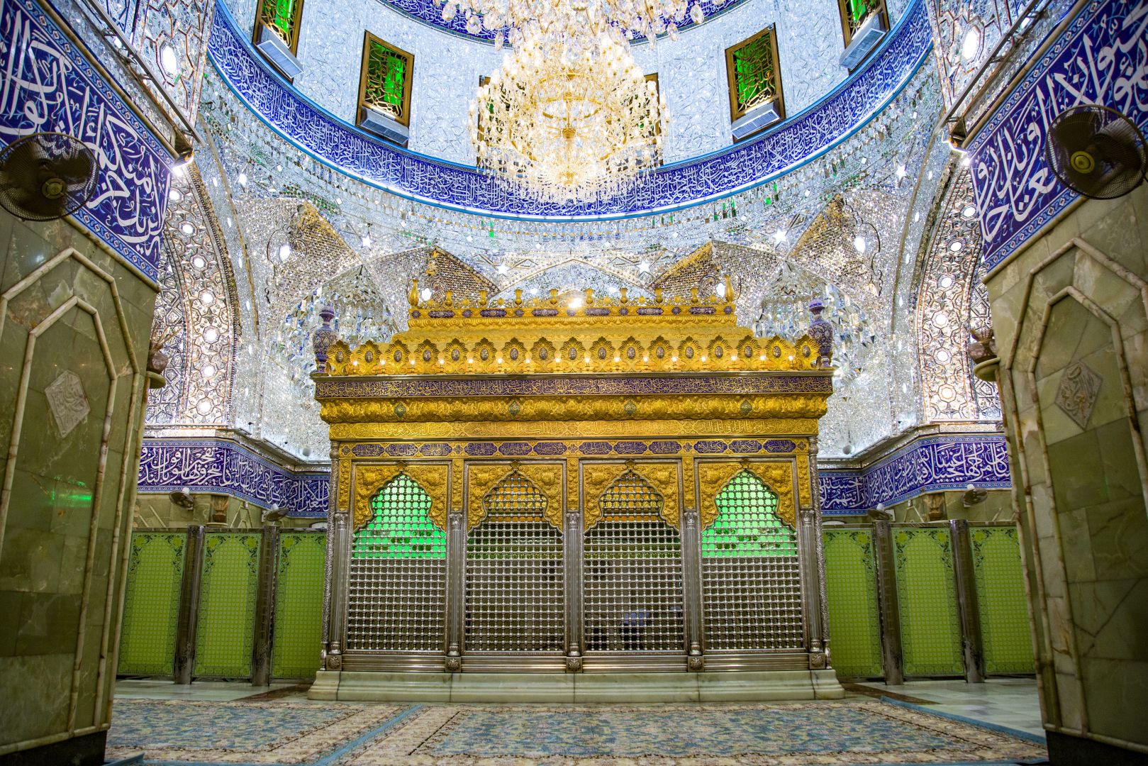 ضريح الامام العباس (عليه السلام)