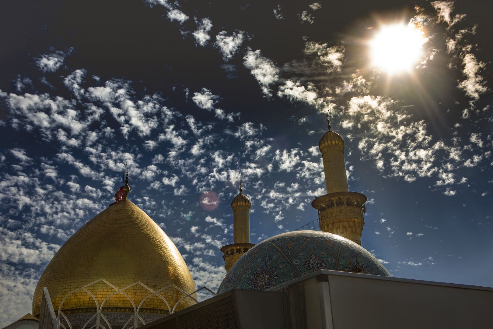 مرقد الامام العباس (عليه السلام)