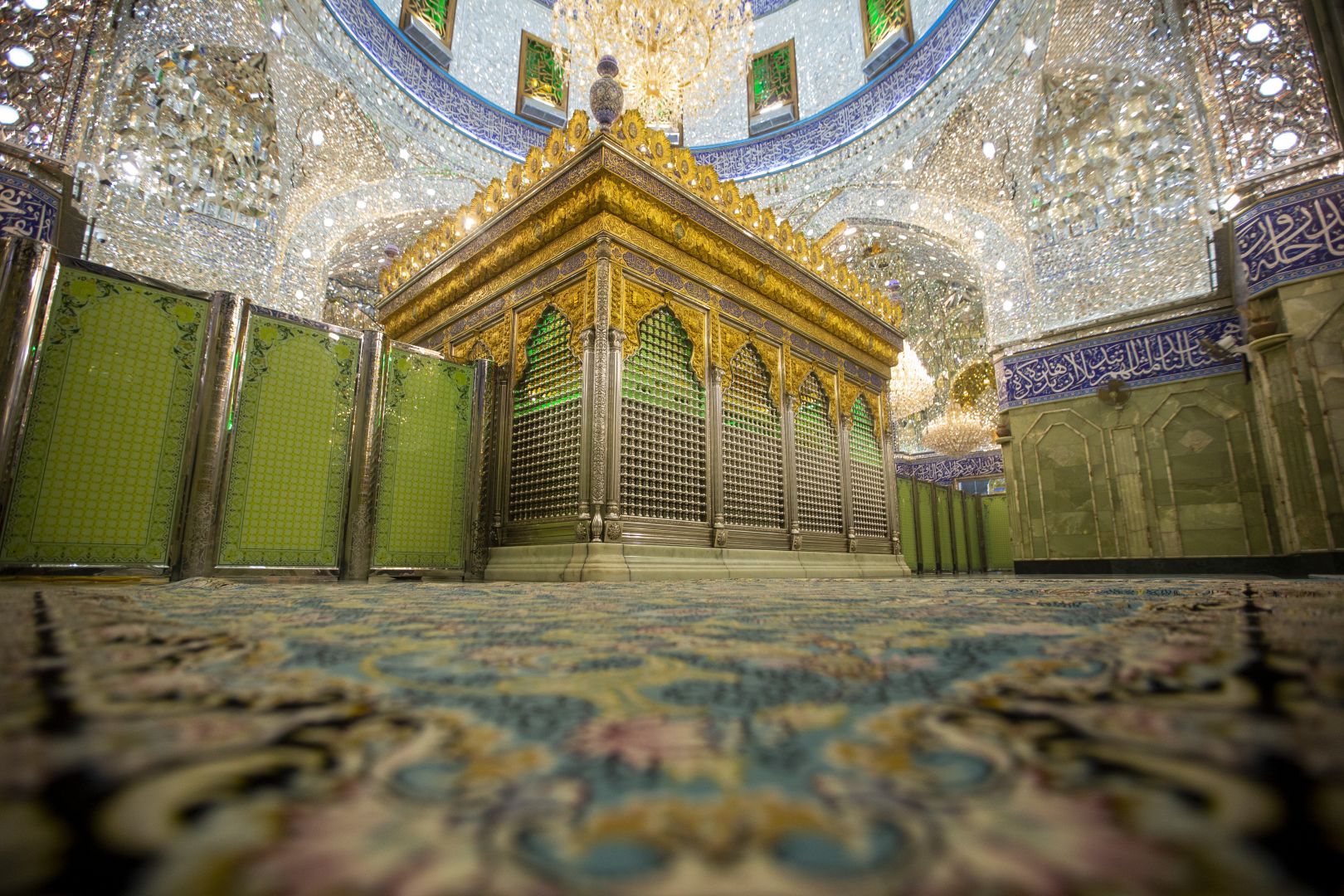 مرقد الامام العباس (عليه السلام))
