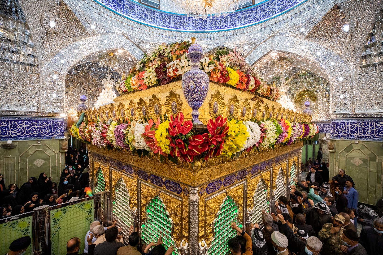 ضريح الامام العباس (عليه السلام)