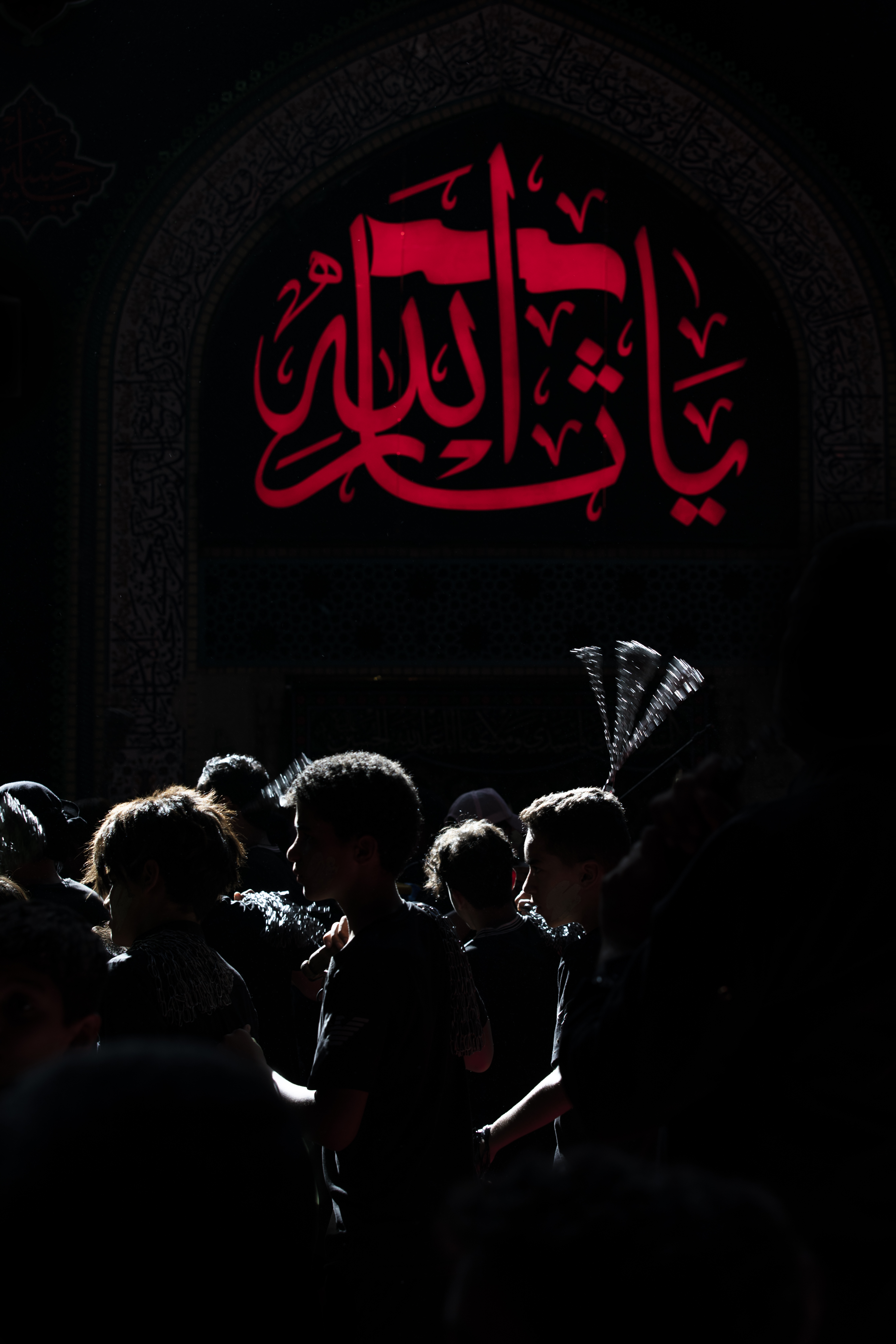  داخل الصحن الحسيني