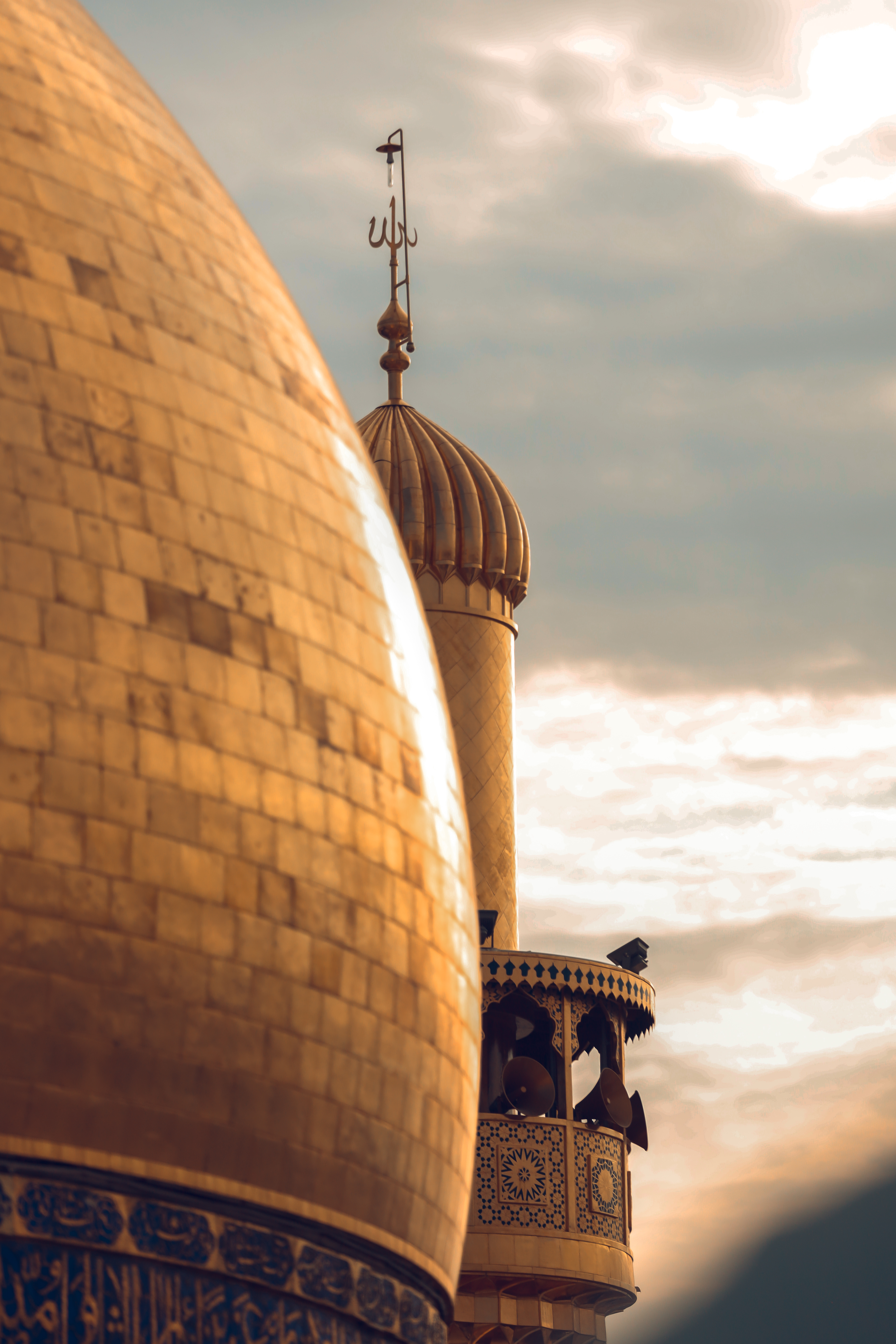 قبة أمير المؤمنين سلام الله عليه