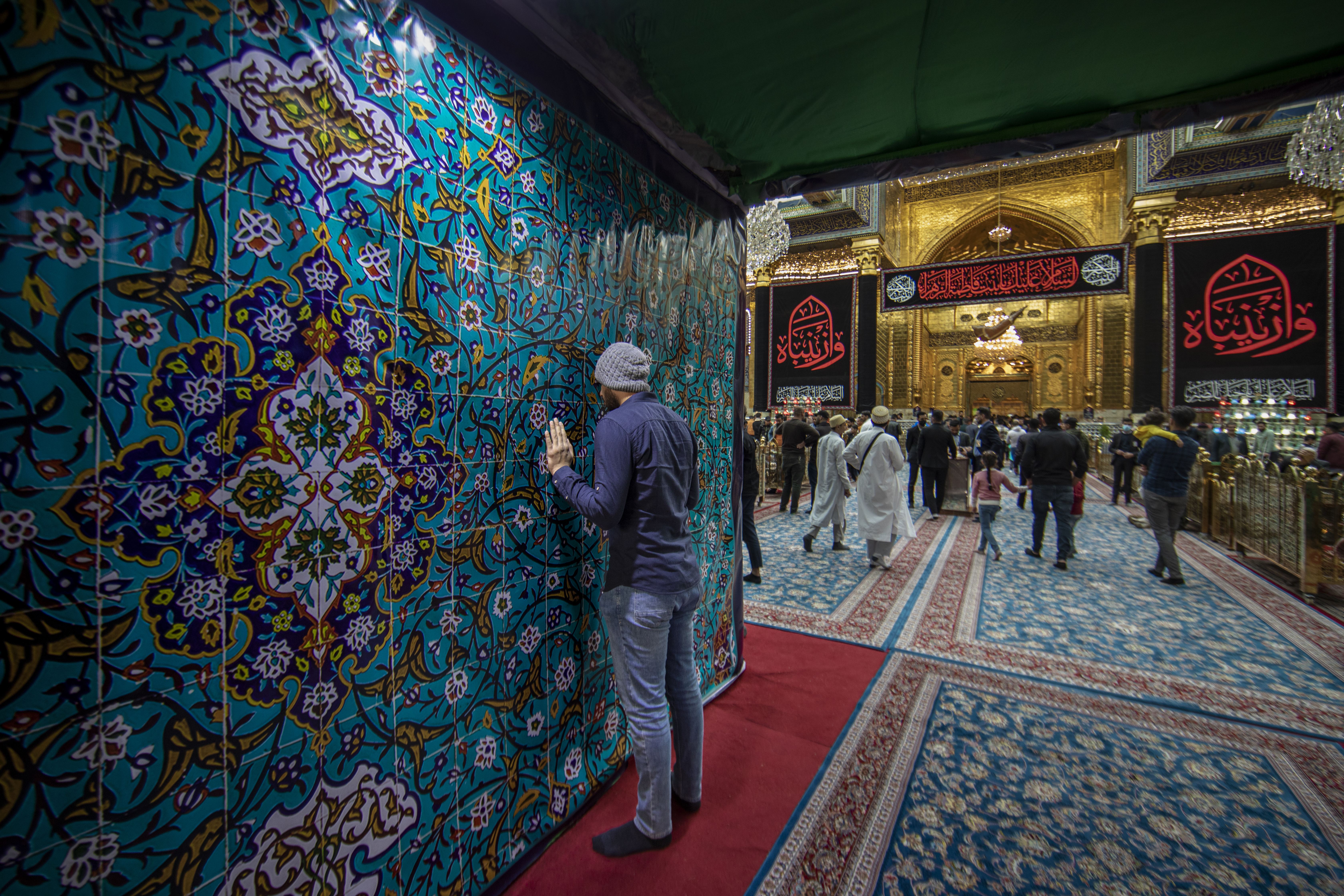 ذكرى وفاة السيدة زينب سلام الله عليها
