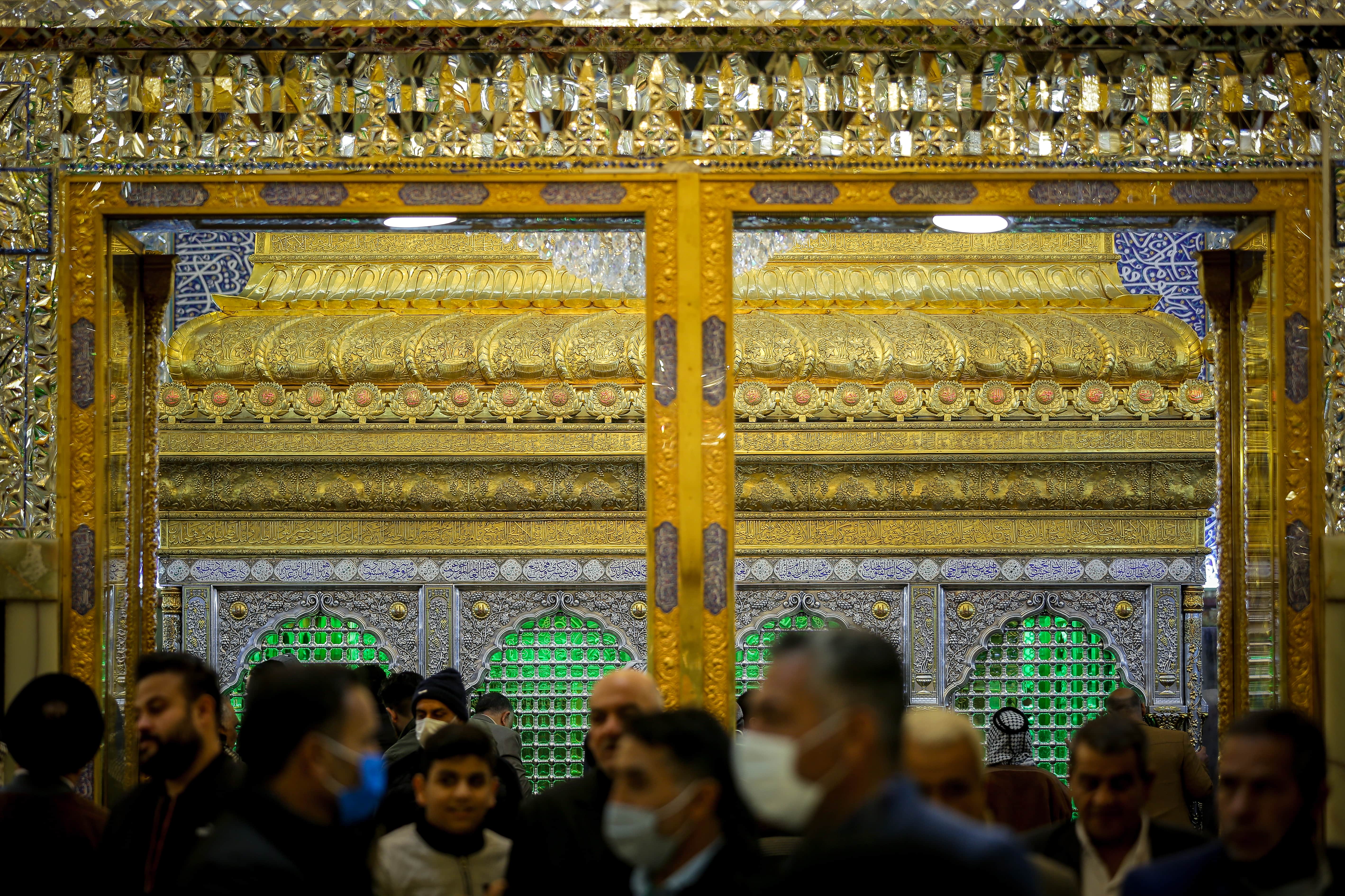 ضريح أمير المومنين سلام الله عليه