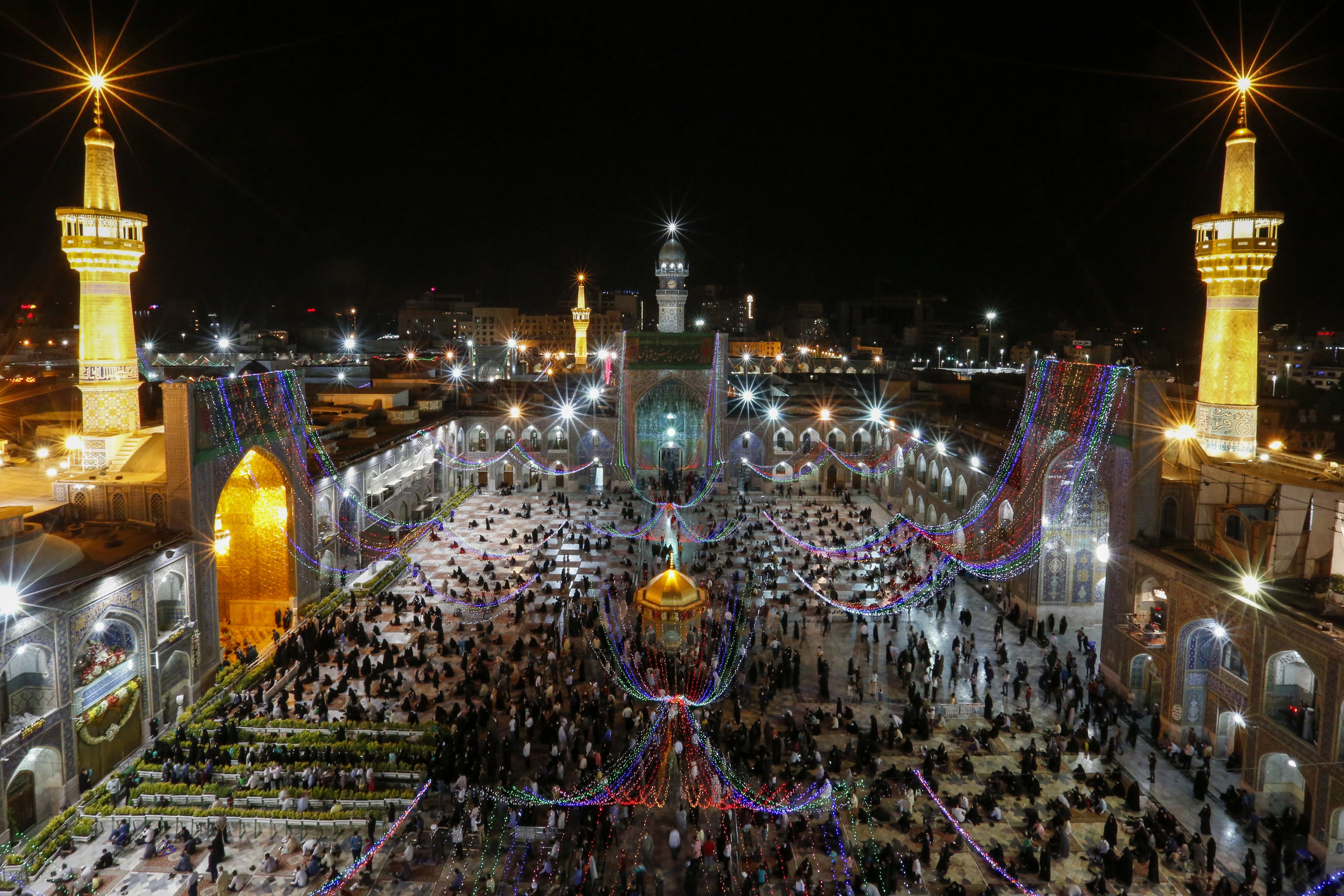 السلام عليك يا علي بن موسى الرضا
