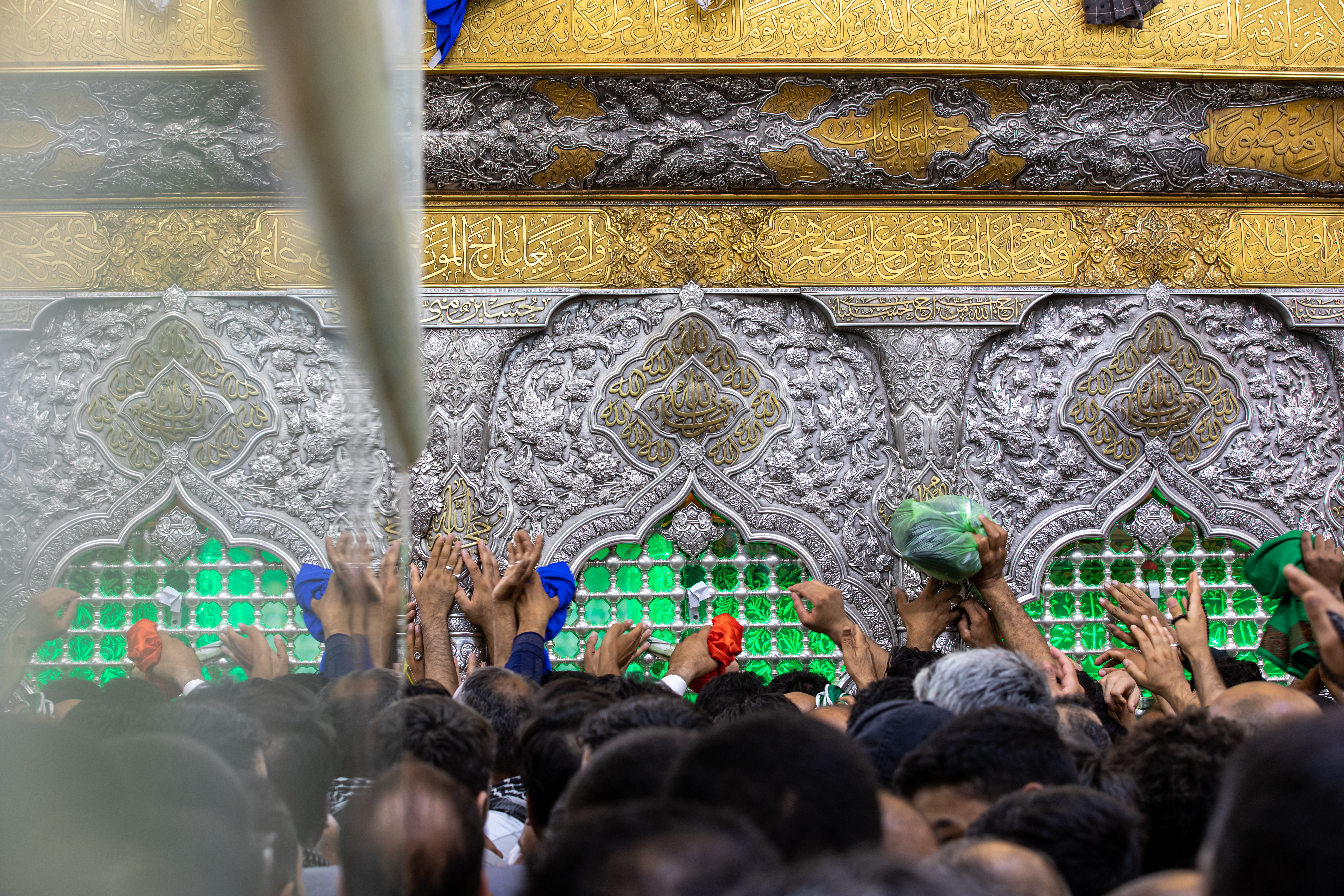 ضريح أبي عبد الله الحسين عليه السلام