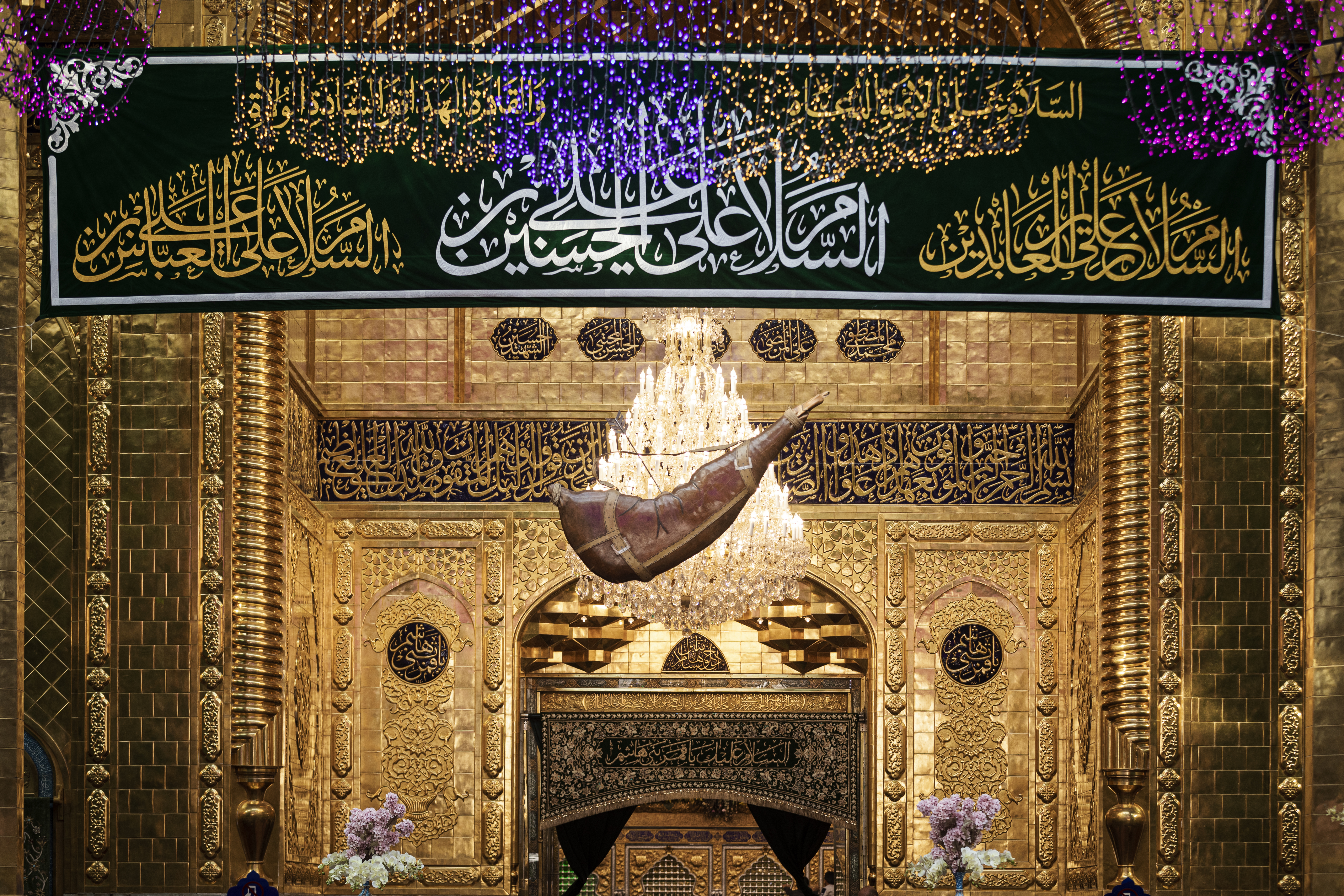 ميلاد الأقمار