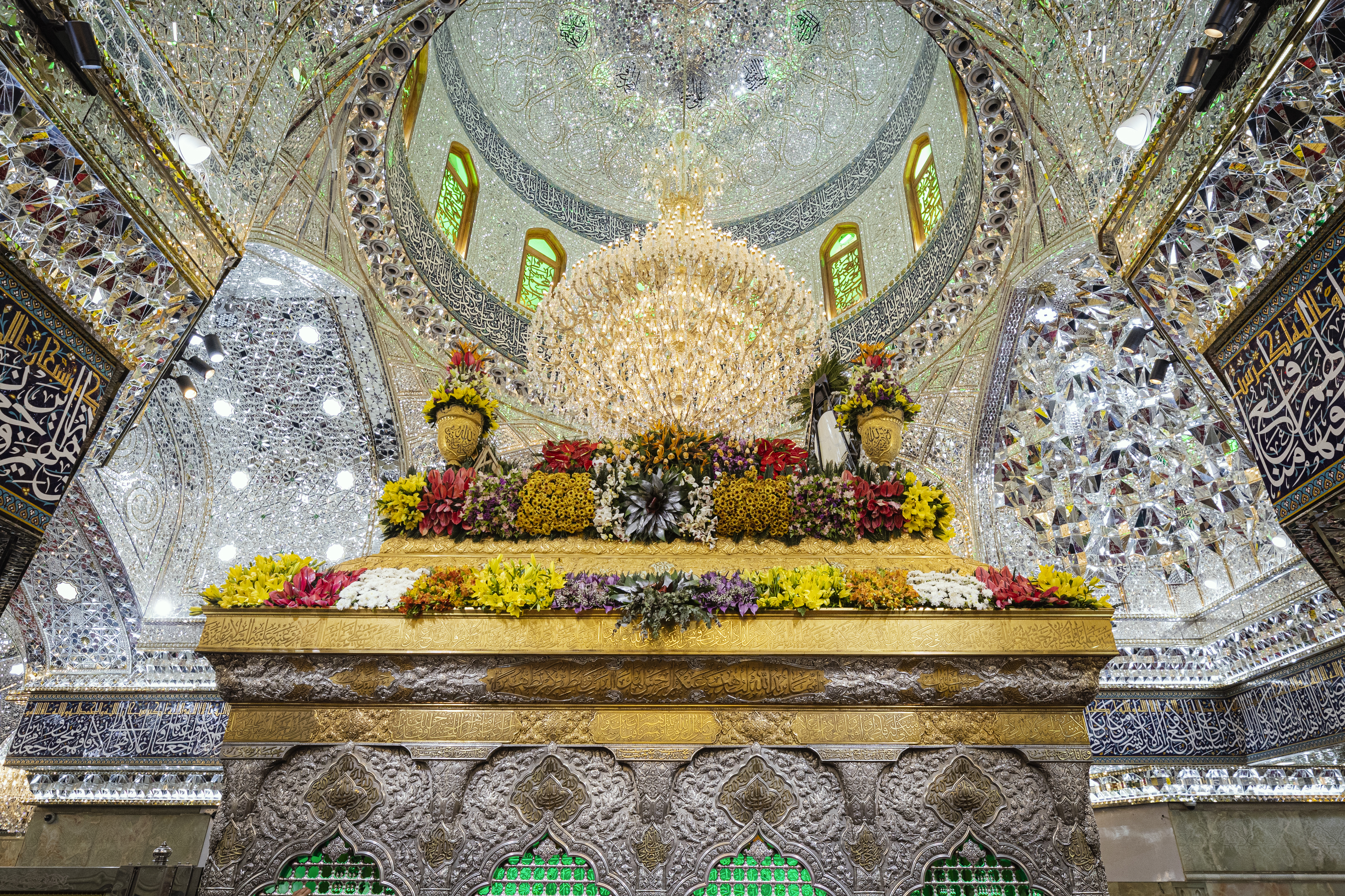 ضريح الإمام الحسين عليه السلام