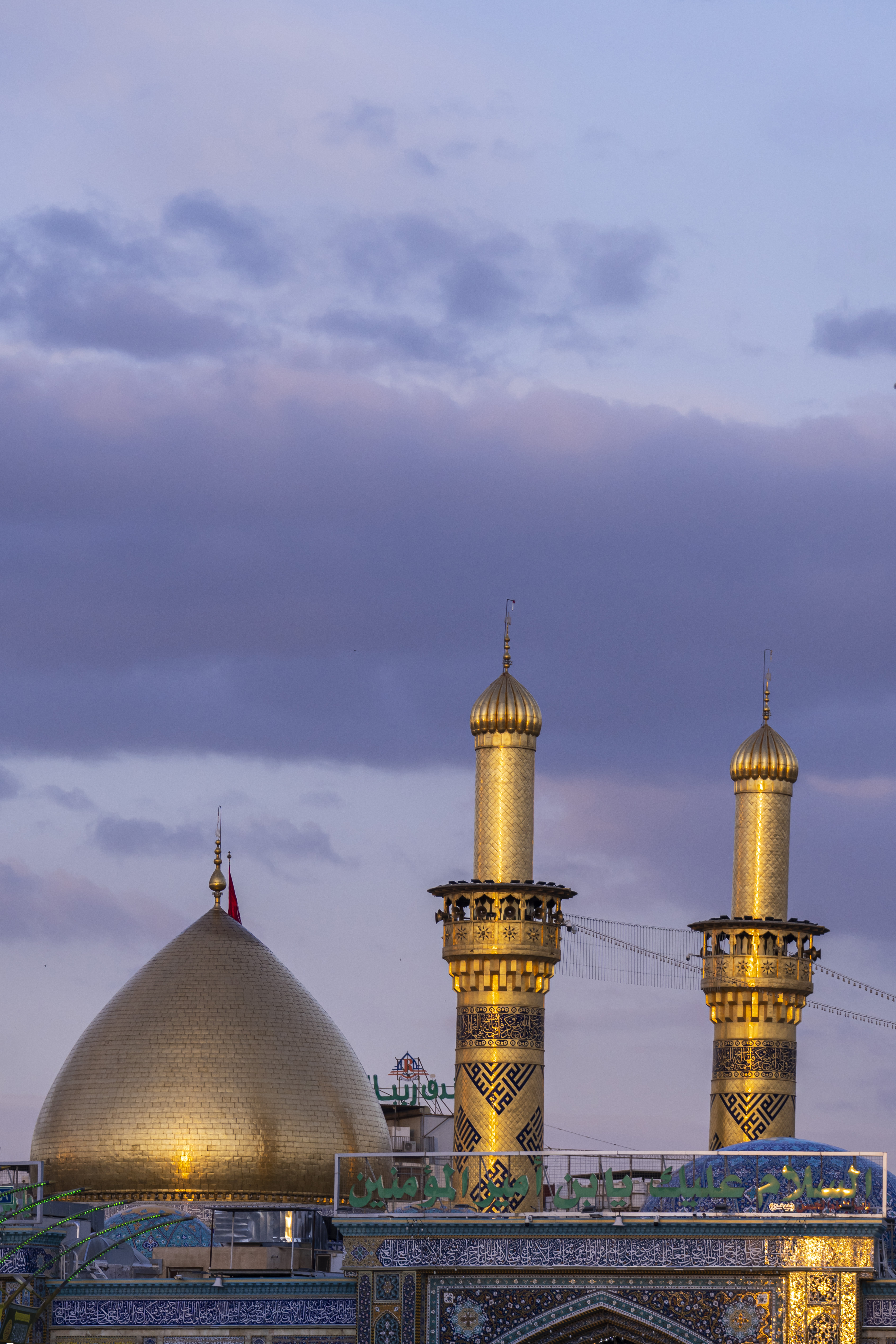 السلام عليك يا أبا الفضل العباس