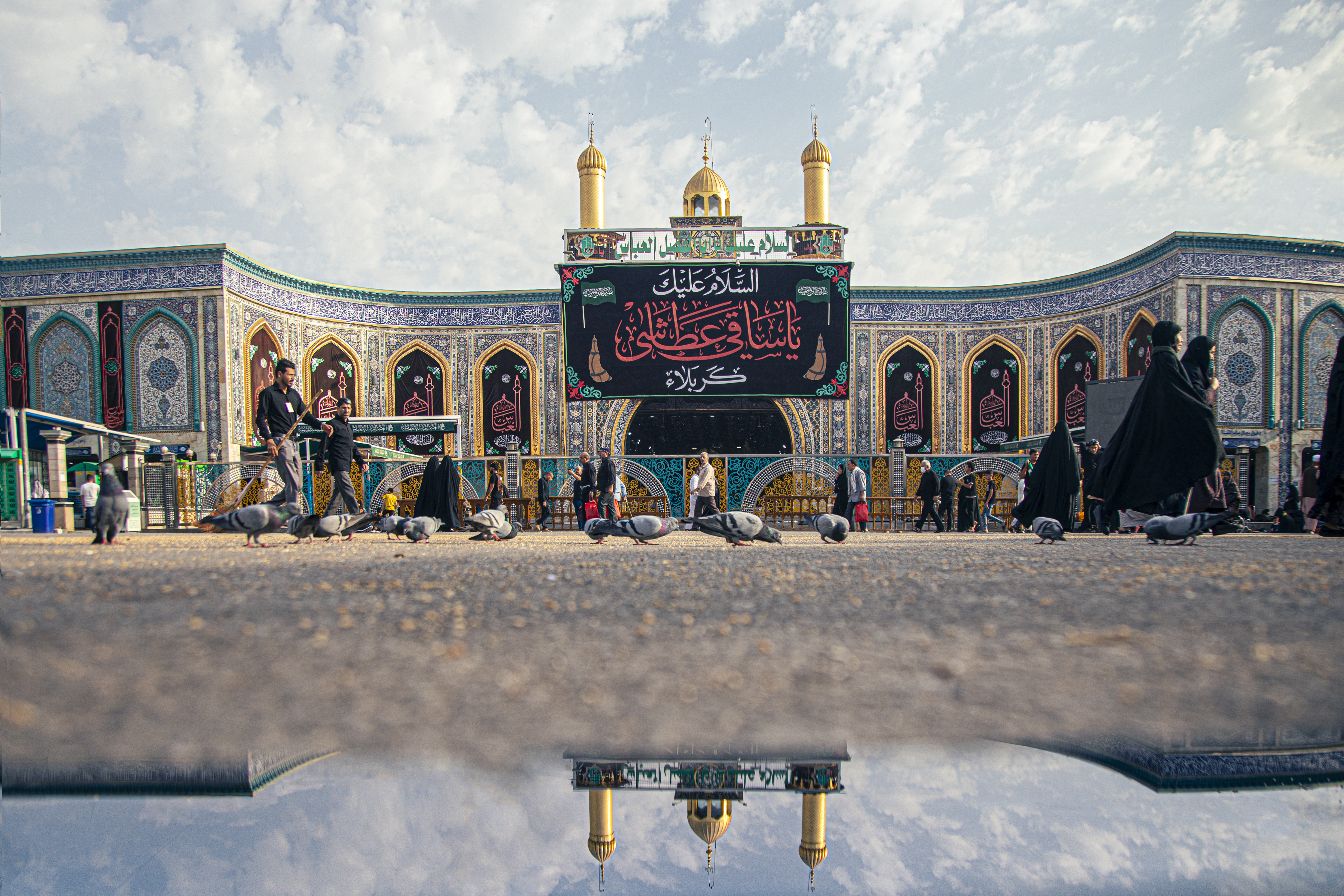 السلام عليك يا أبا الفضل العباس