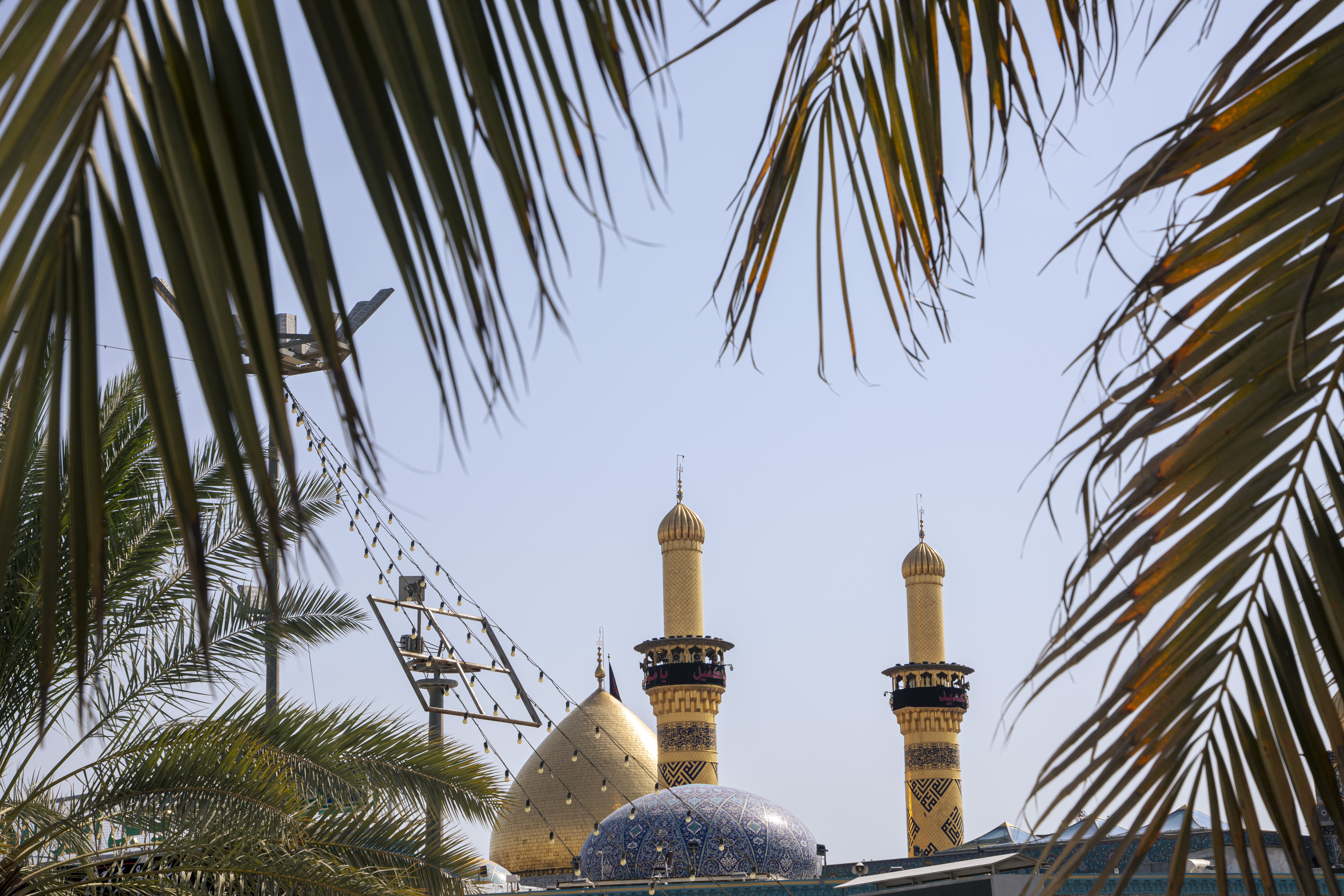 السلام عليك يا أبا الفضل العباس