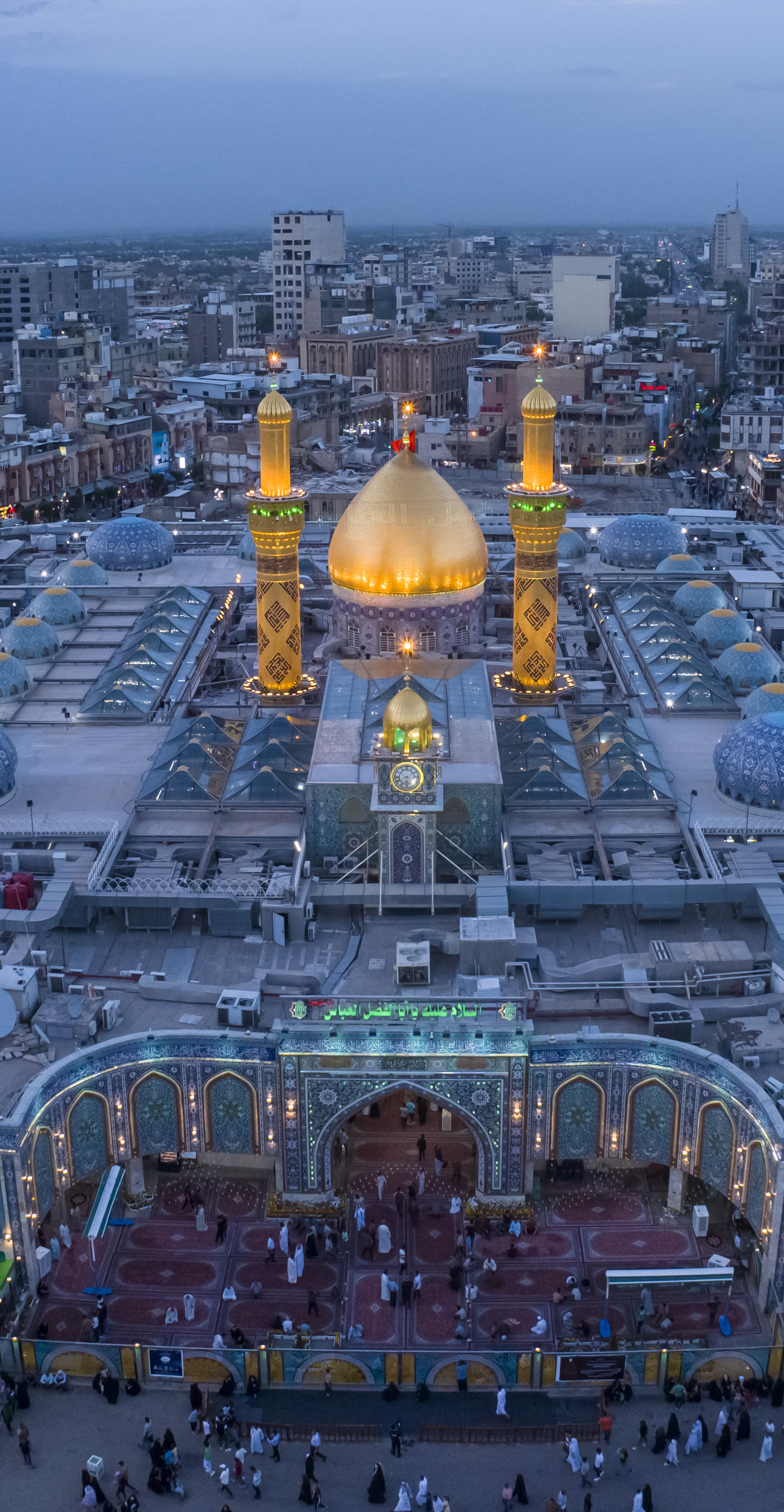 السلام عليك يا أبا الفضل العباس