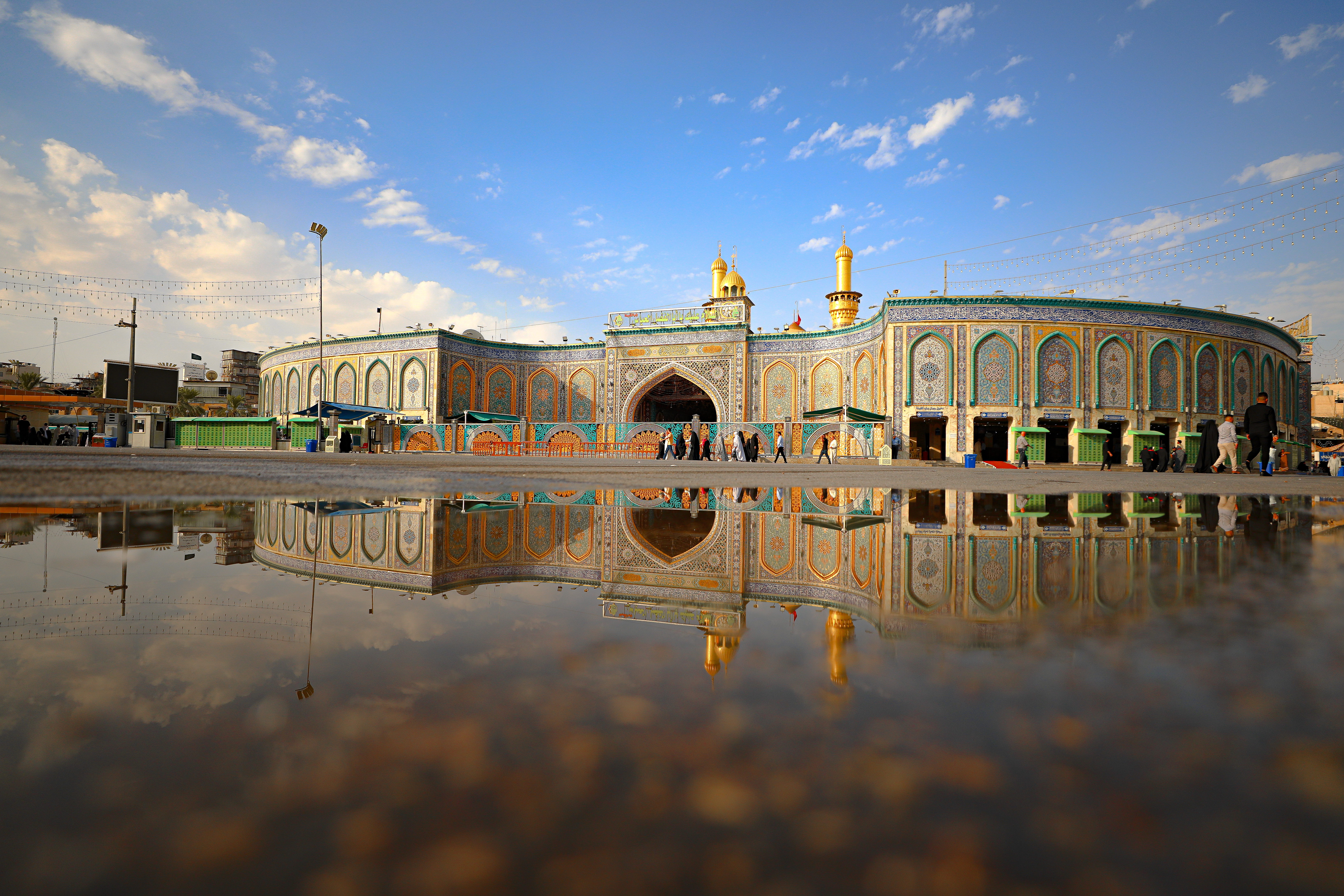 السلام عليك يا أبا الفضل العباس