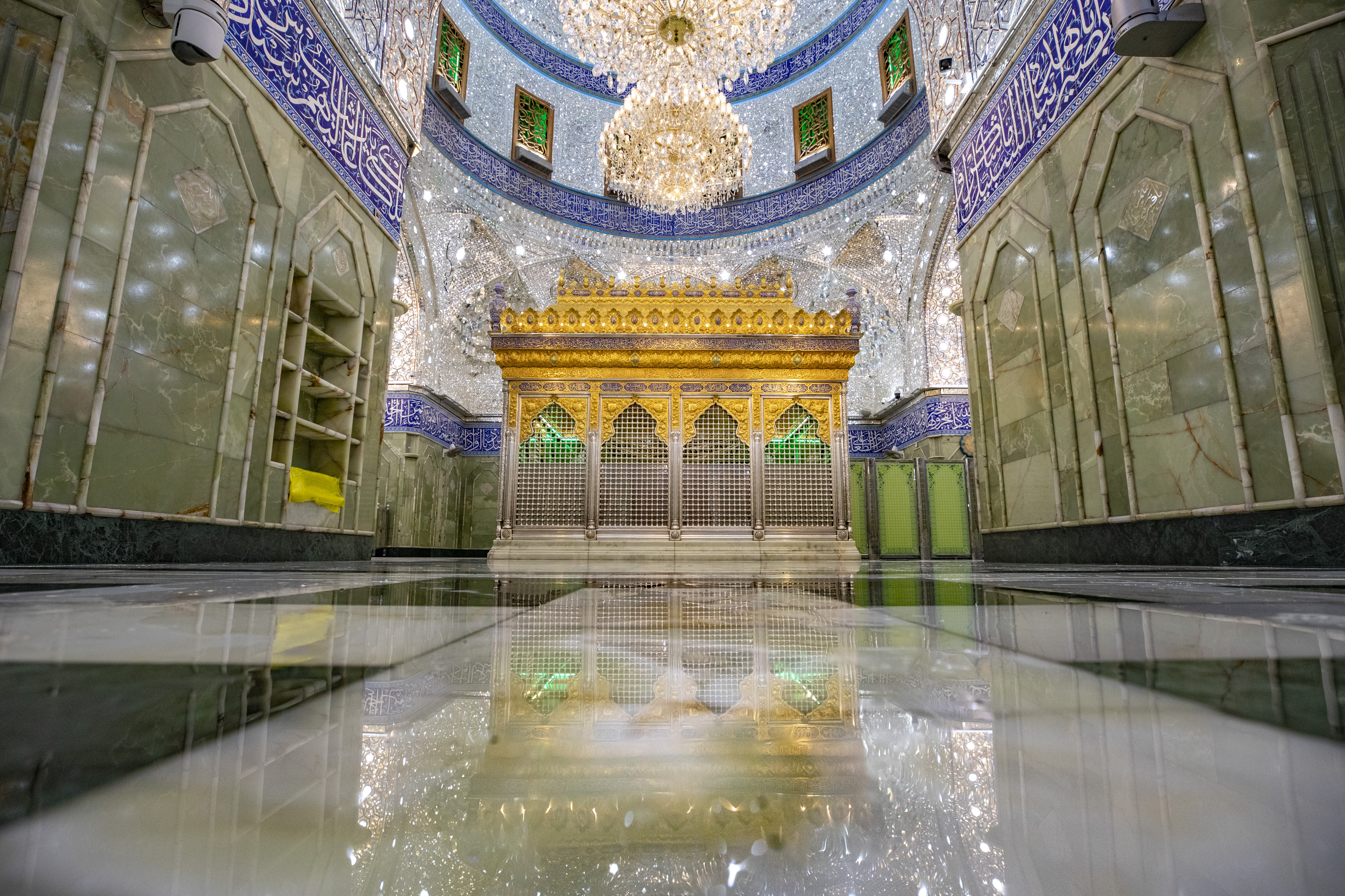 السلام عليك يا أبا الفضل العباس