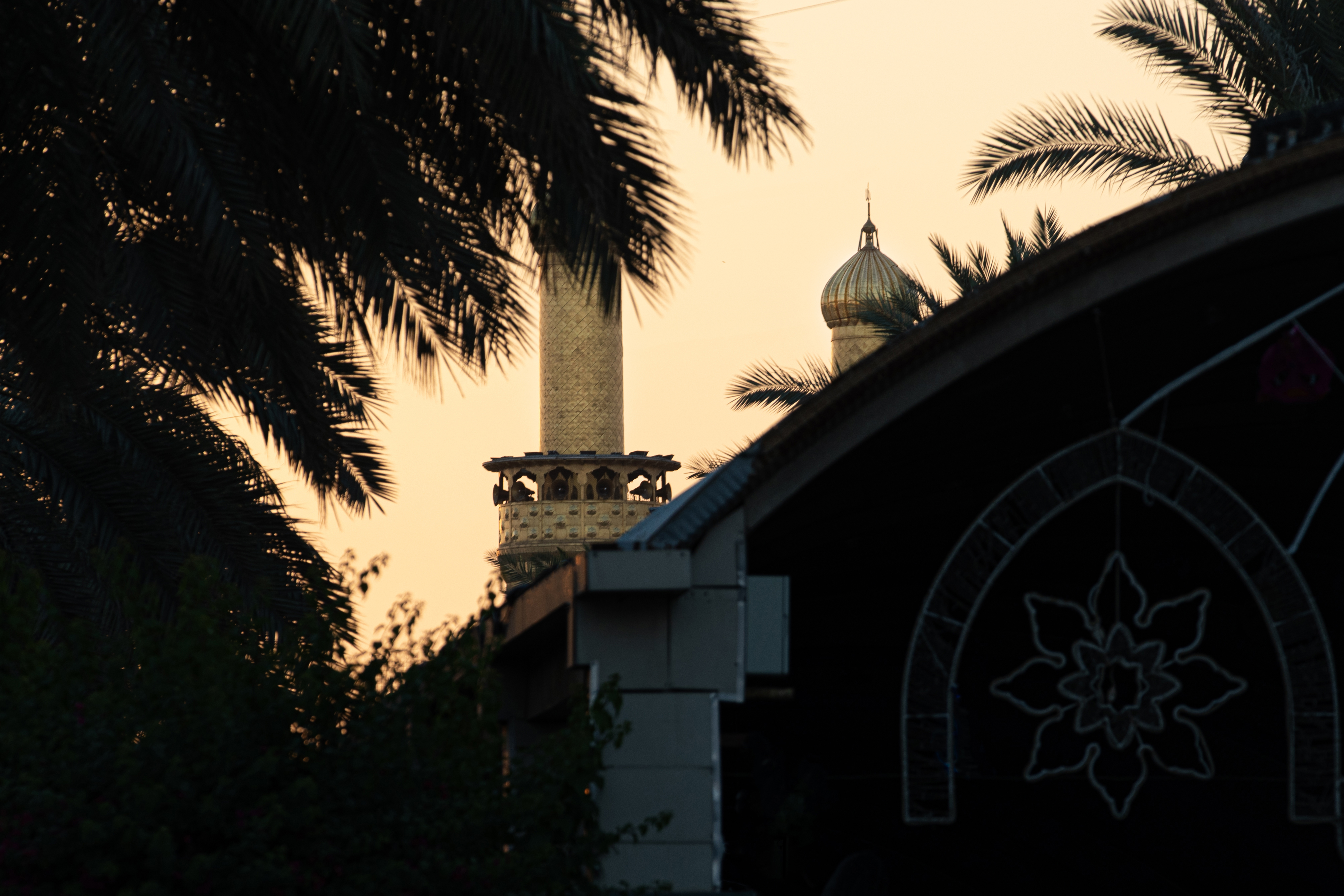 اللهم صل على محمد وآل محمد