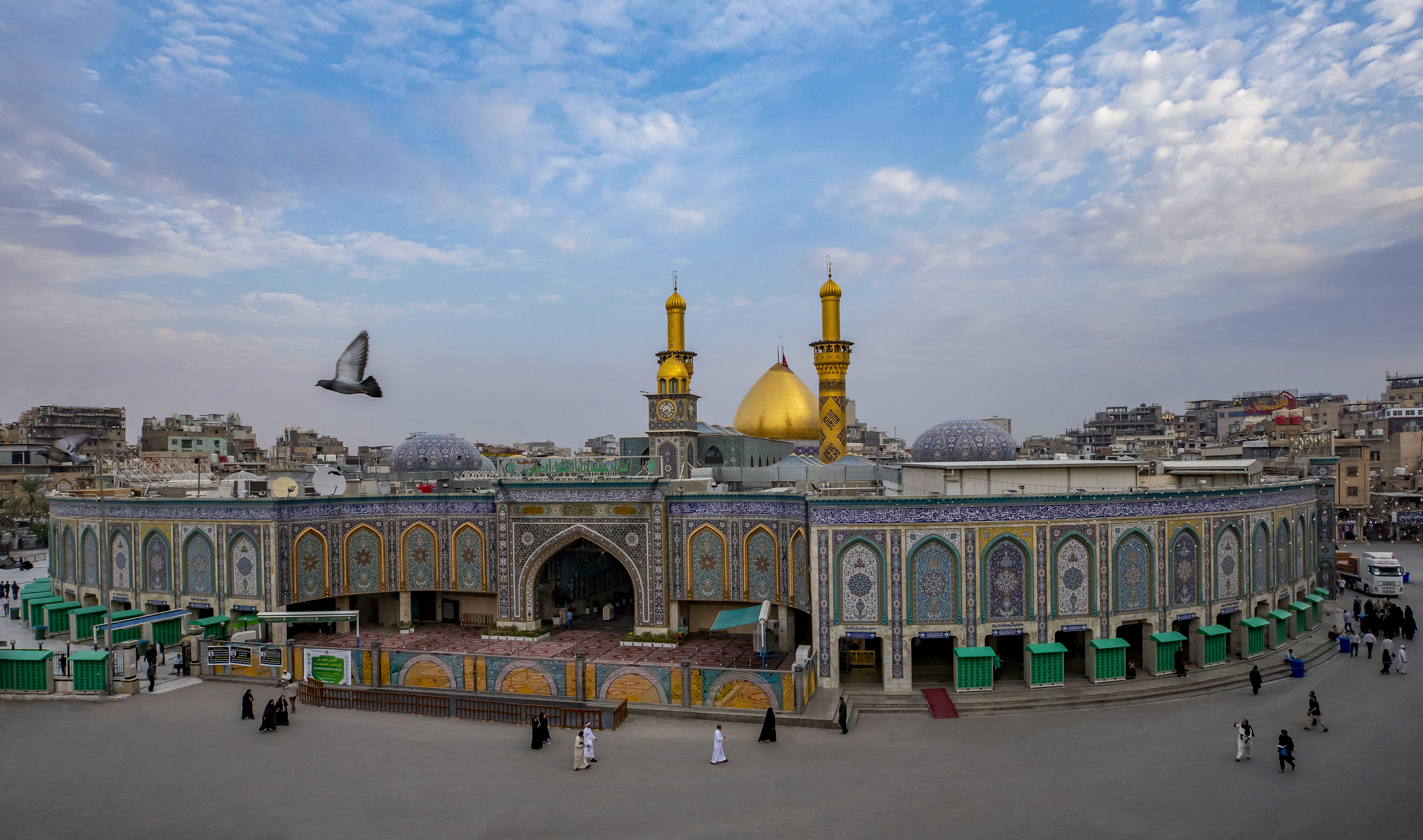 السلام عليك يا أبا الفضل العباس