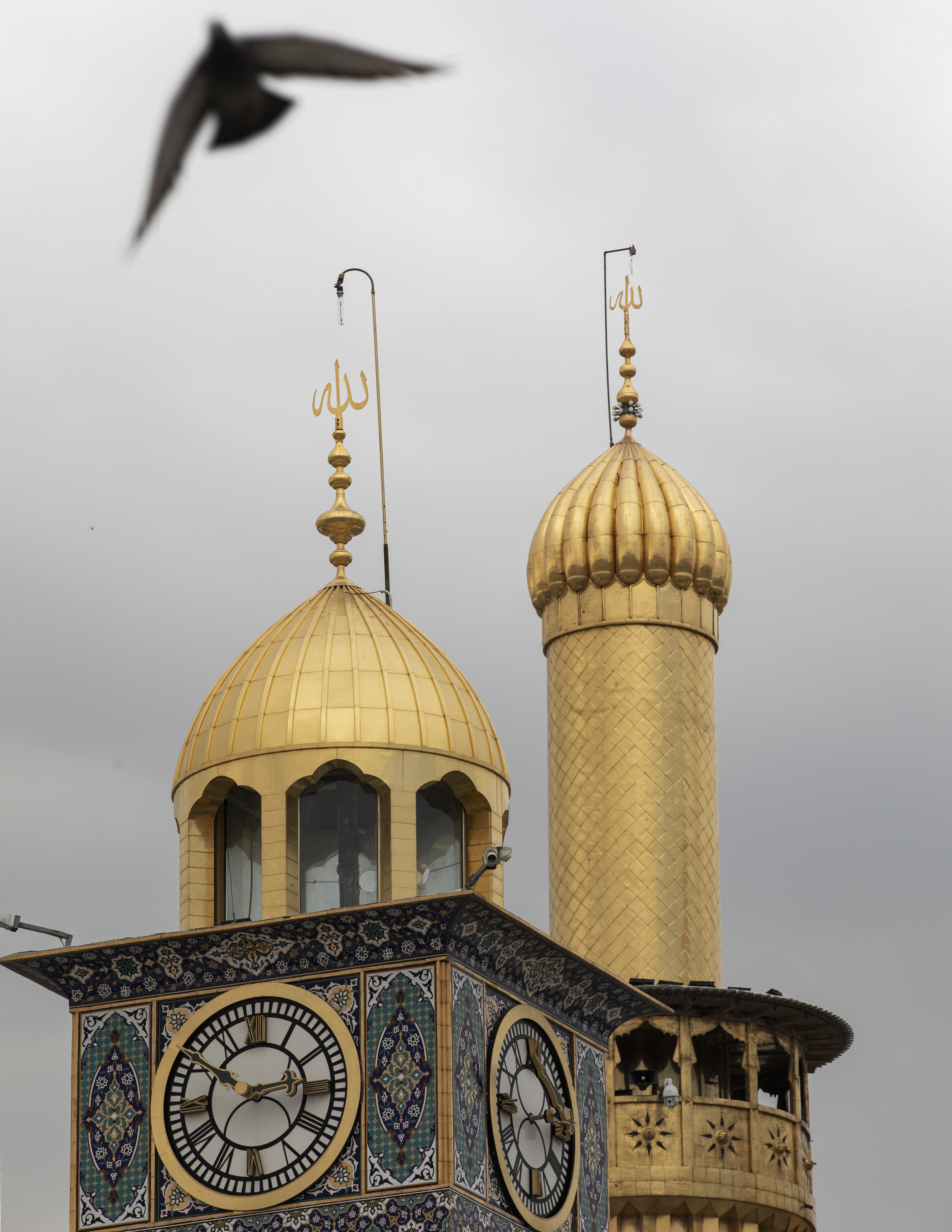اللهم صل على محمد وآل محمد