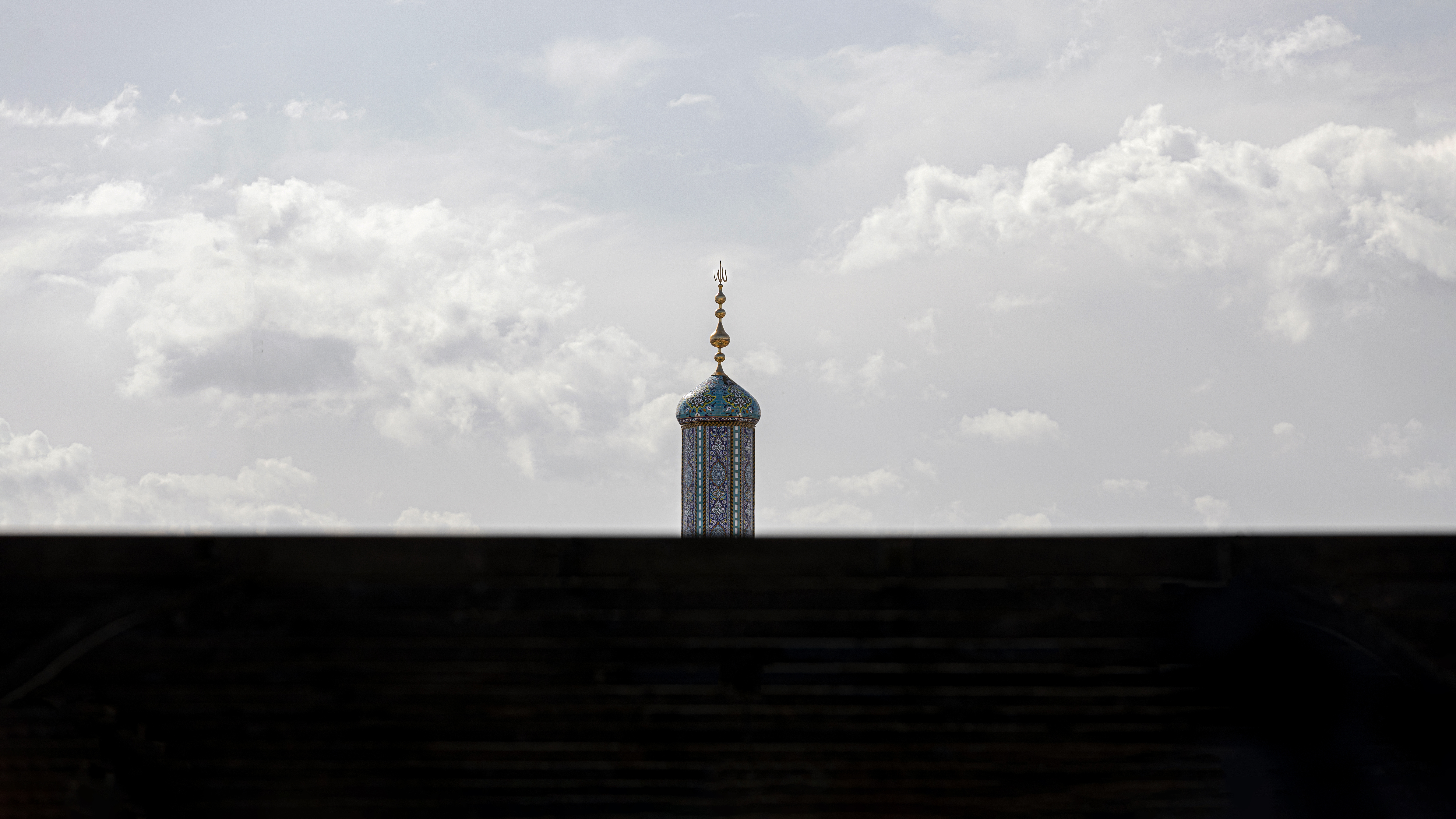 اللهم صل على محمد وآل محمد