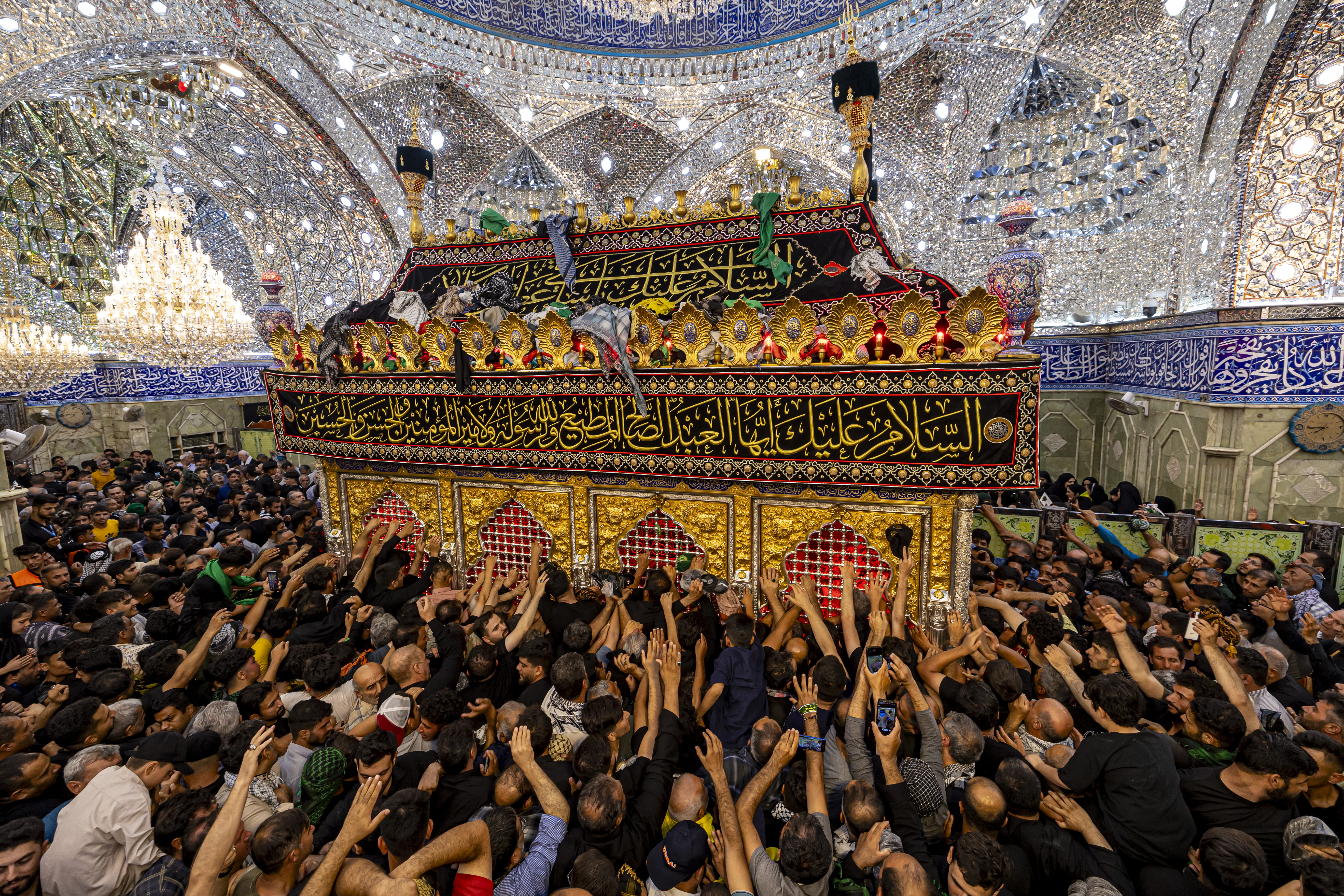 ضريح ابي الفضل العباس عليه السلام