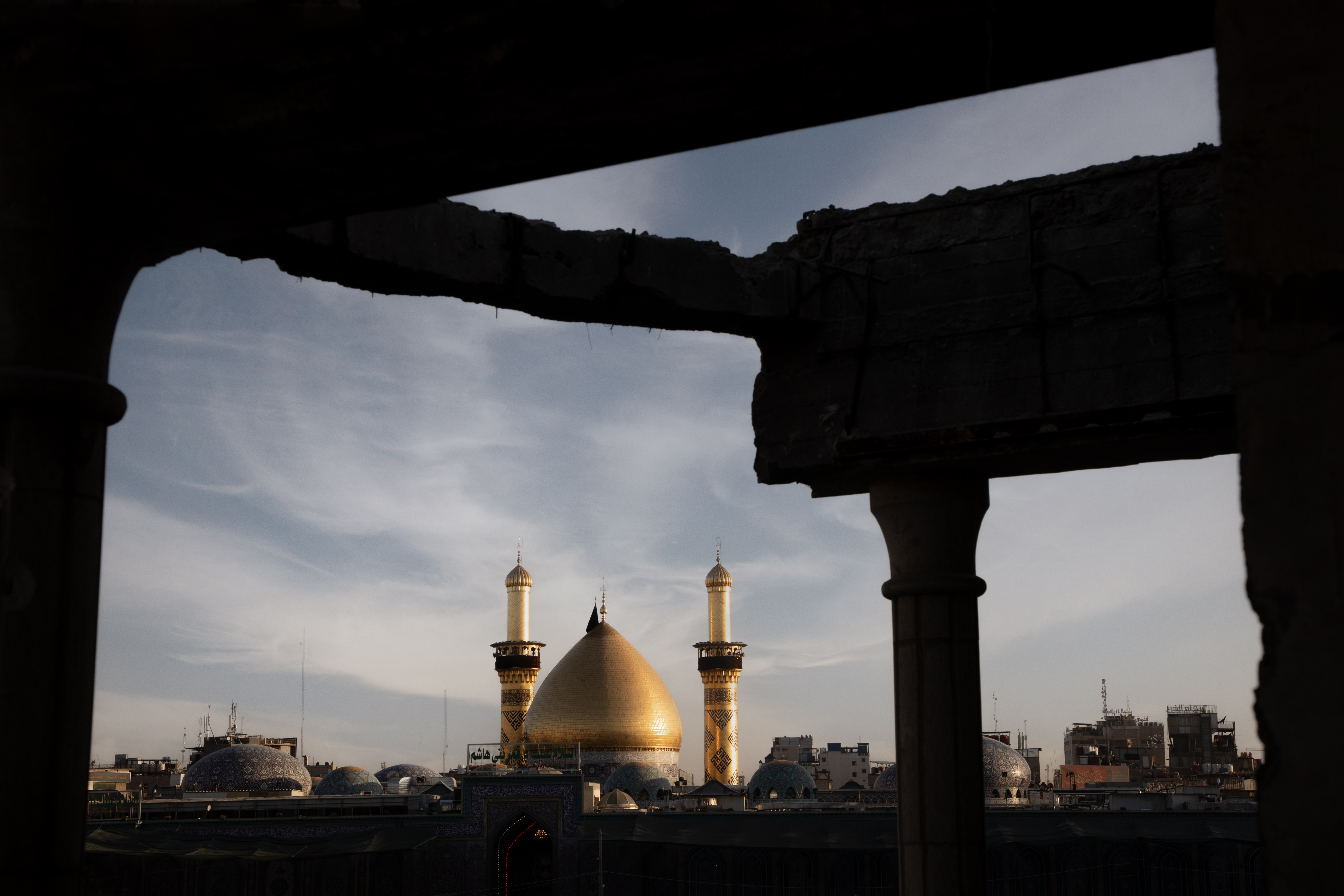 اللهم صل على محمد وآل محمد