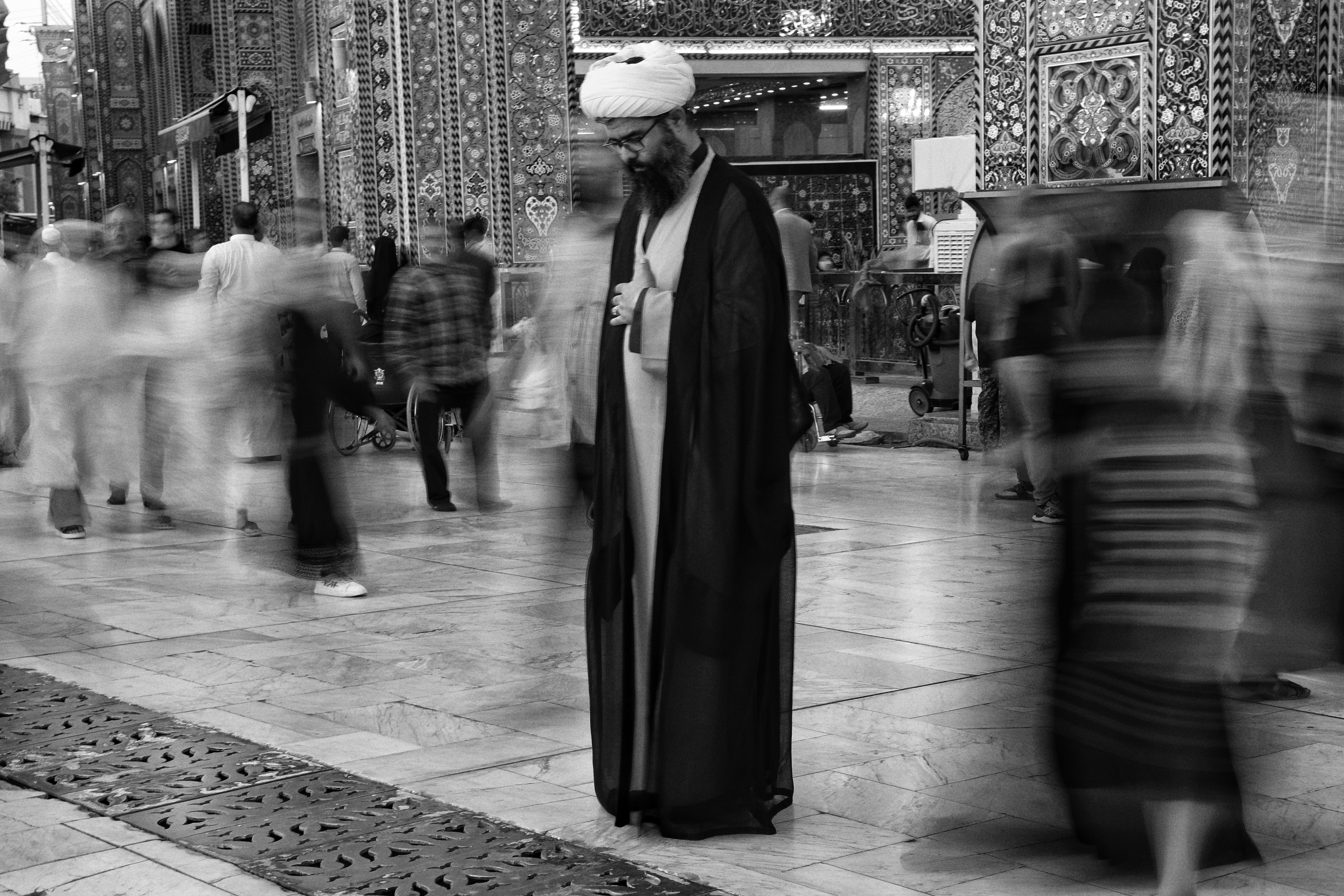 اللهم صل على محمد وآل محمد